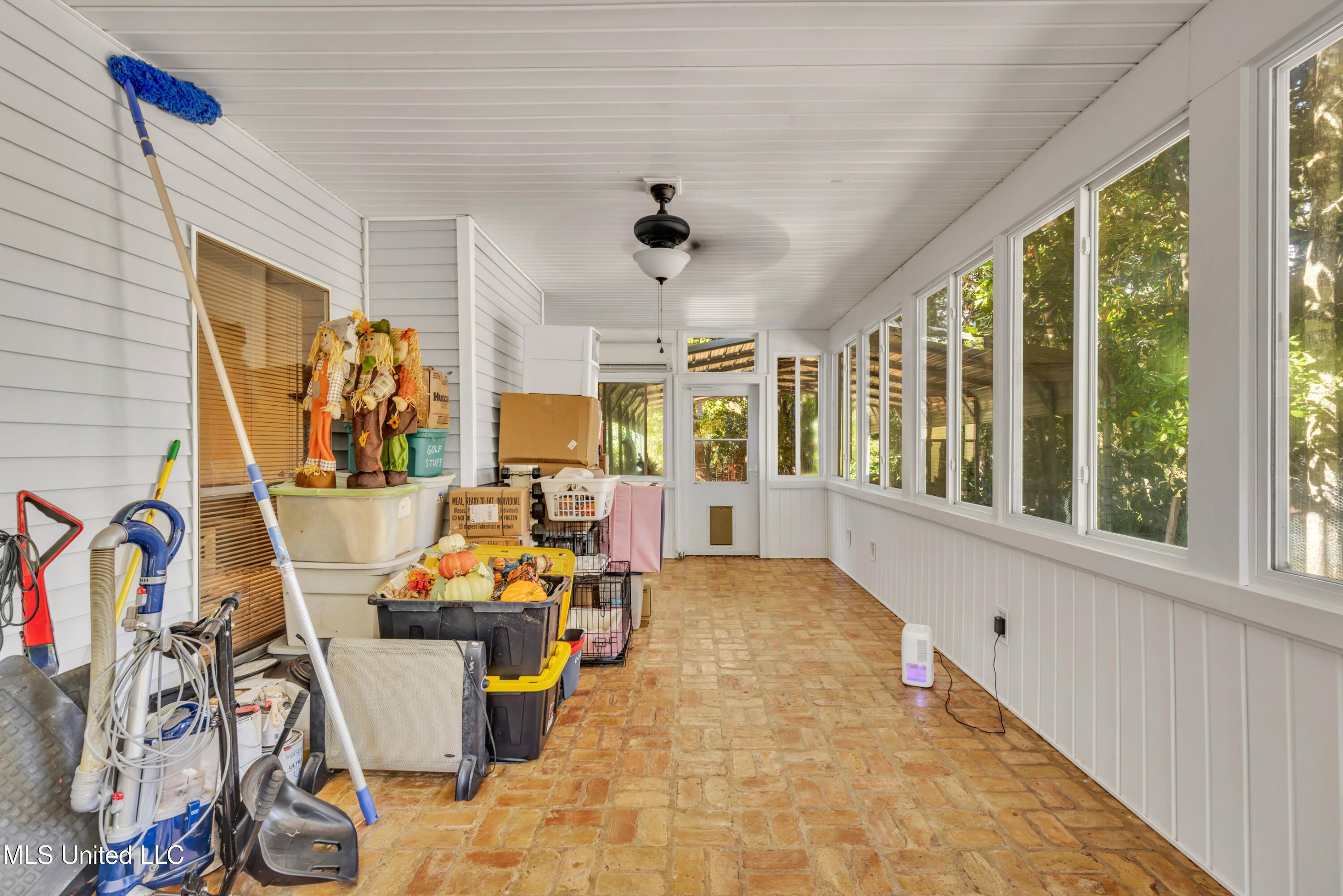 Gautier, Mississippi, 39553, United States, 4 Bedrooms Bedrooms, ,4 BathroomsBathrooms,Residential,For Sale,1989936