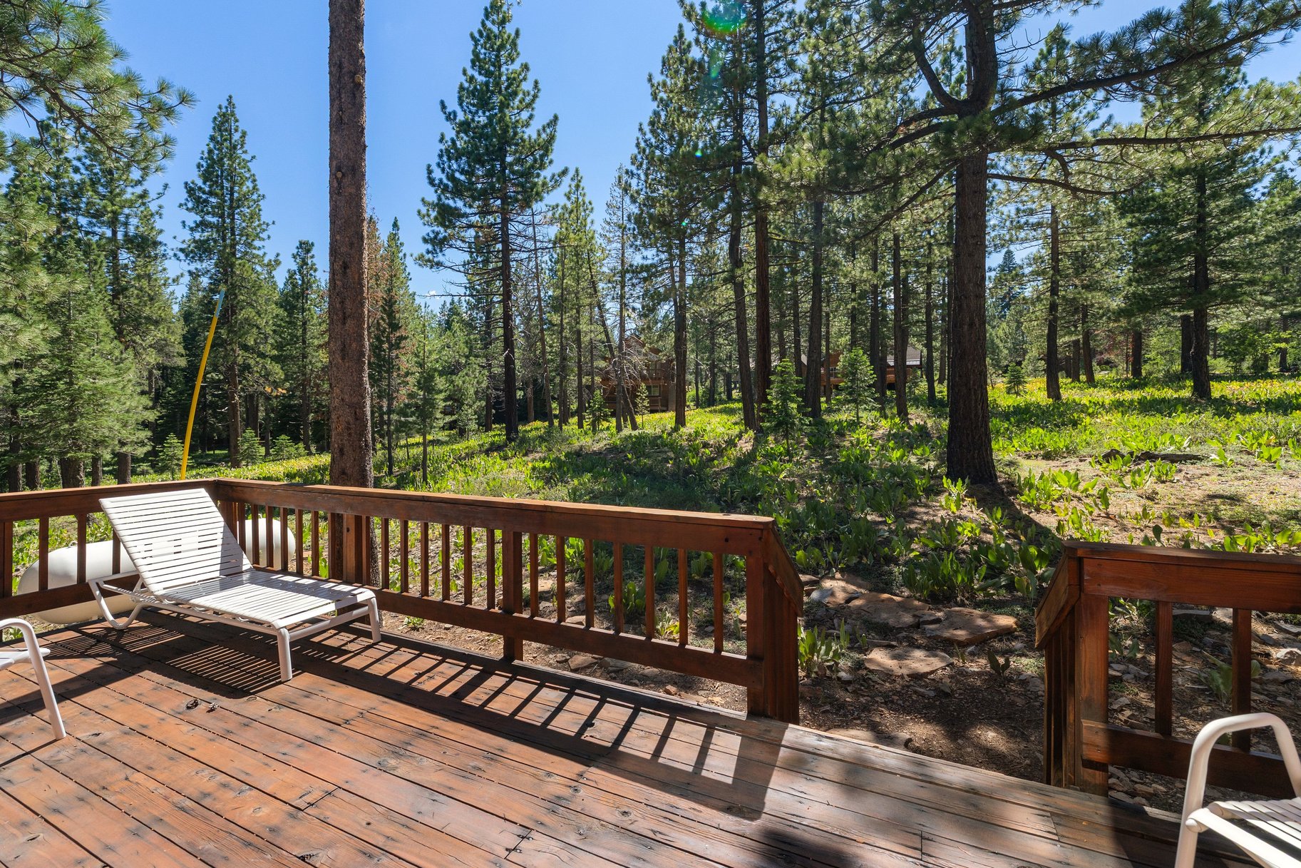  Sunlit Tahoe Donner Home with Spacious Rooms - 物件實景