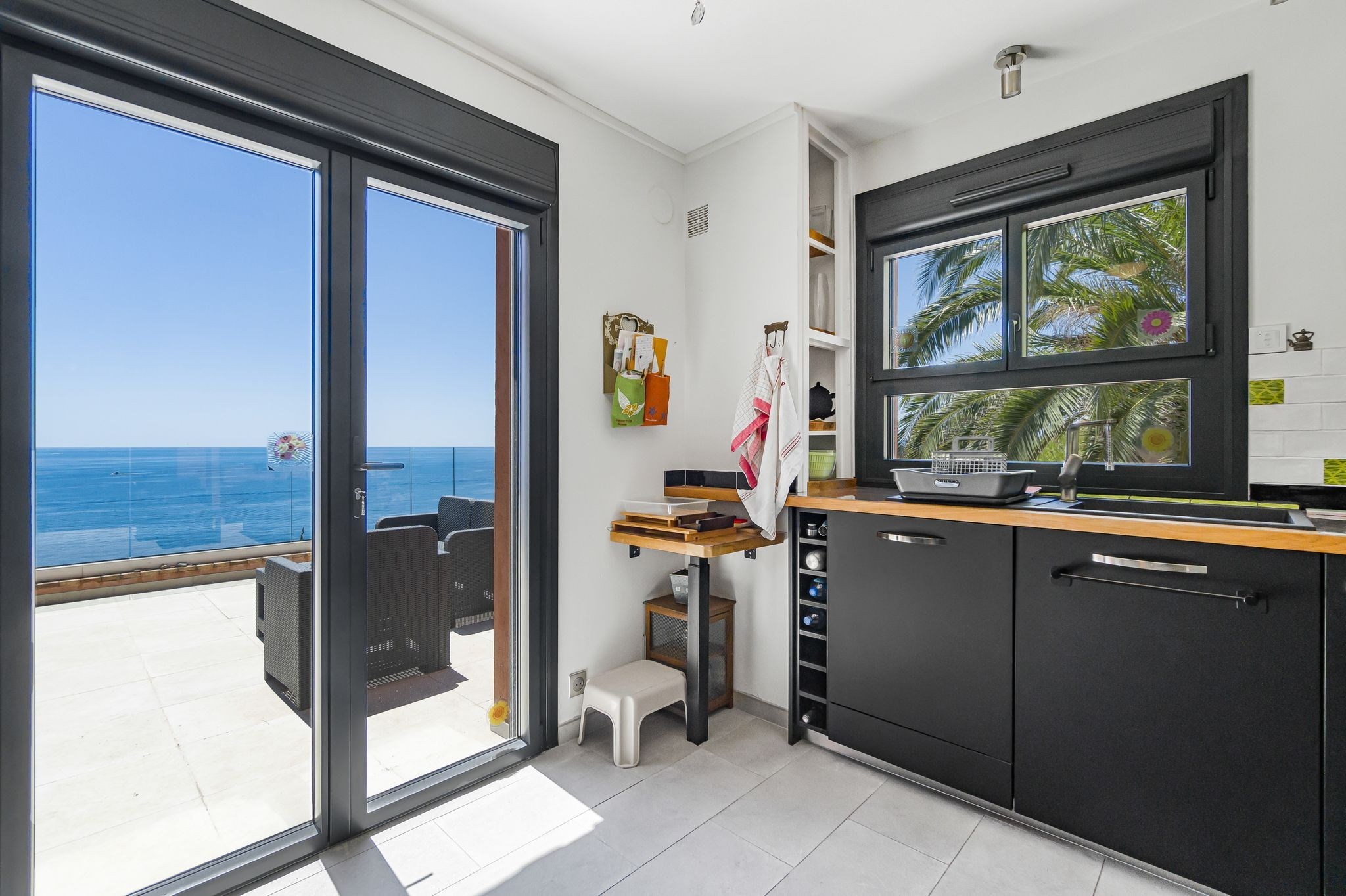  Anthéor, contemporary villa for sale, panoramic Mediterranean views, pool and l… - 物件實景