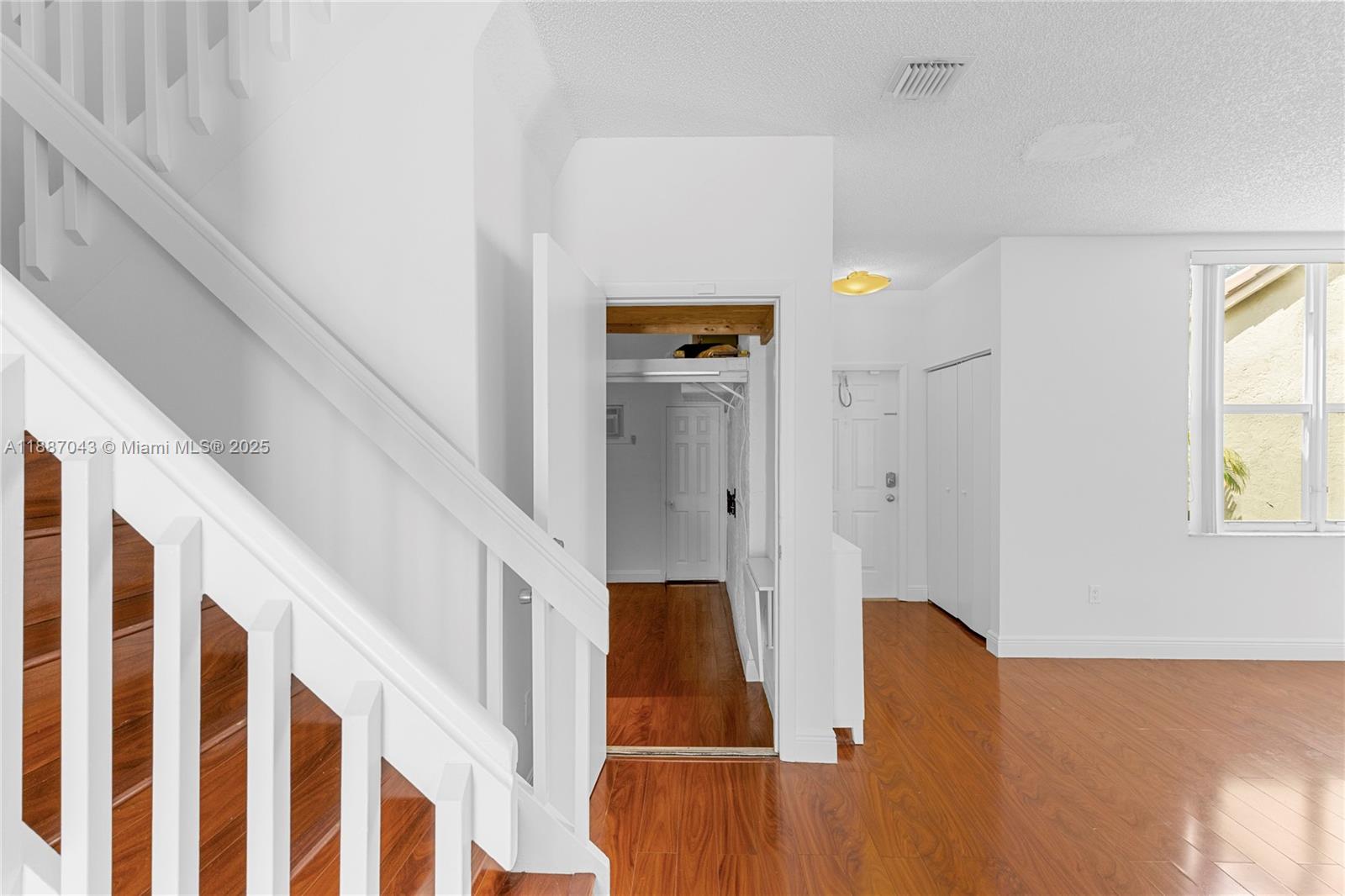 Pembroke Pines, Florida, 33028, United States, 3 Bedrooms Bedrooms, ,3 BathroomsBathrooms,Residential,For Sale,1958356