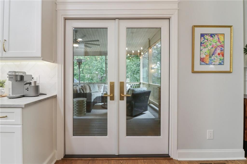 Alpharetta, Georgia, 30009, United States, 5 Bedrooms Bedrooms, ,4 BathroomsBathrooms,Residential,For Sale,1976407