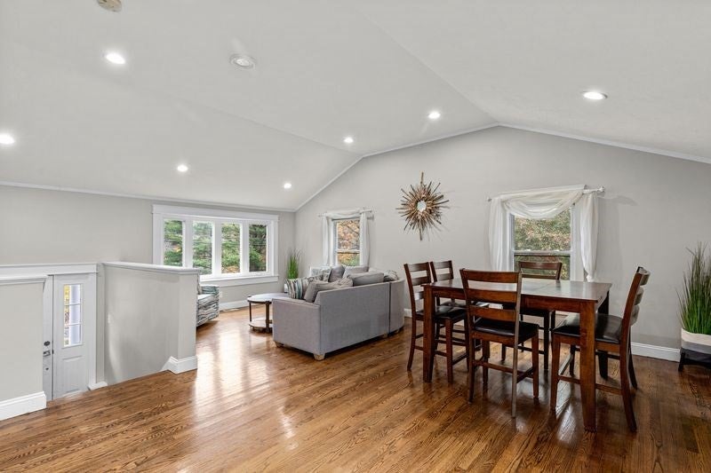 Plymouth, Massachusetts, 02360, United States, 3 Bedrooms Bedrooms, ,2 BathroomsBathrooms,Residential,For Sale,1982204