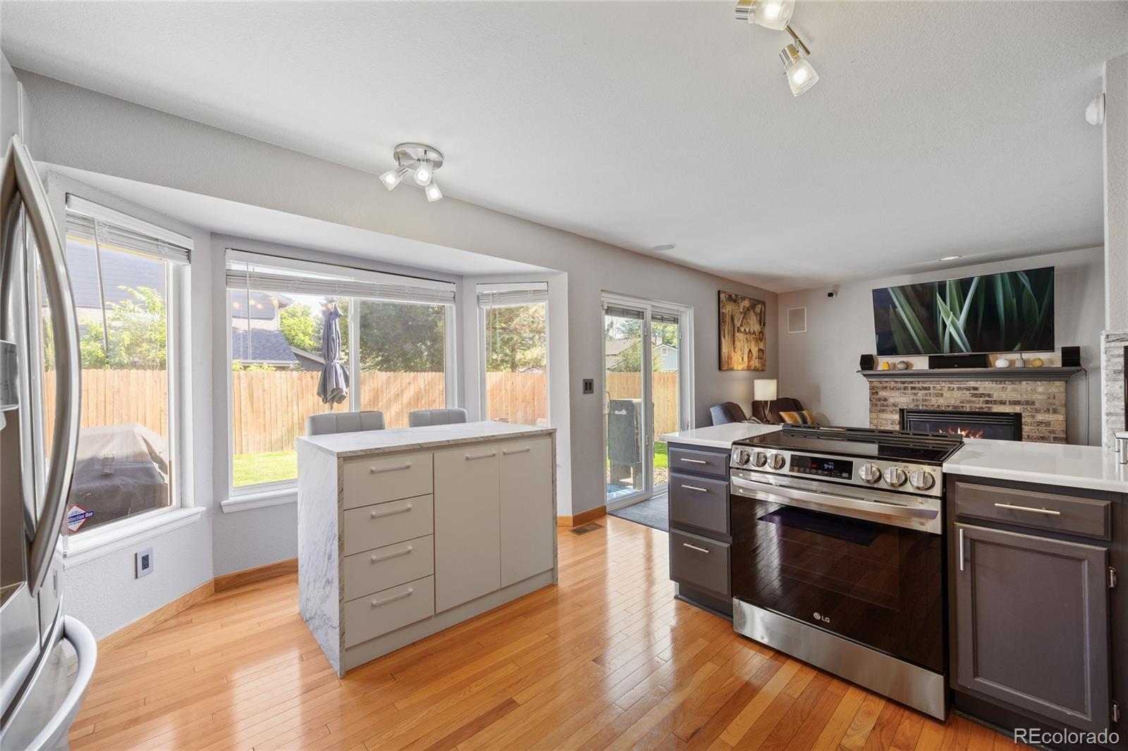 Aurora, Colorado, 80014, United States, 4 Bedrooms Bedrooms, ,2 BathroomsBathrooms,Residential,For Sale,1988194