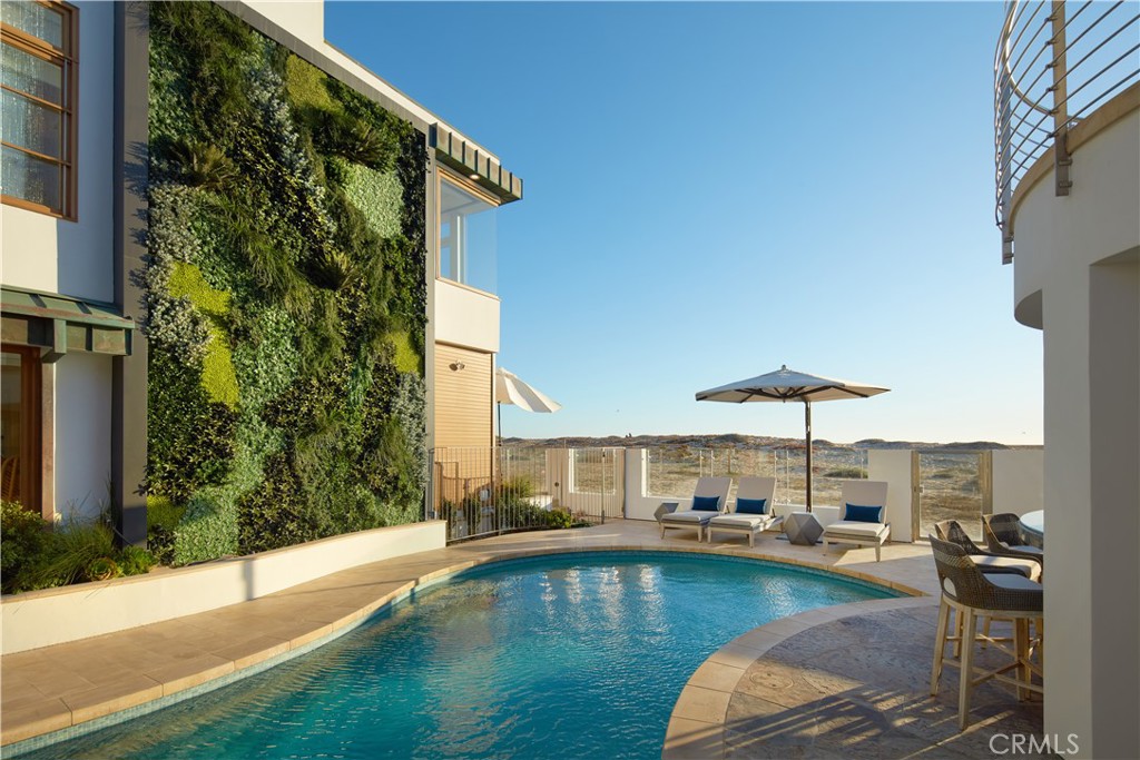 Newport Beach, California, 92661, United States, 7 Bedrooms Bedrooms, ,11 BathroomsBathrooms,Residential,For Sale,1877101