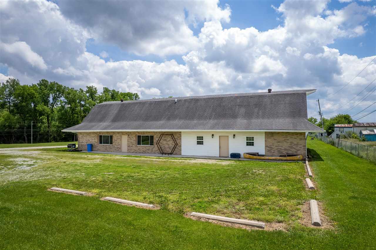 Connersville, Indiana, 47331, United States, 3 Bedrooms Bedrooms, ,2 BathroomsBathrooms,Residential,For Sale,1847503