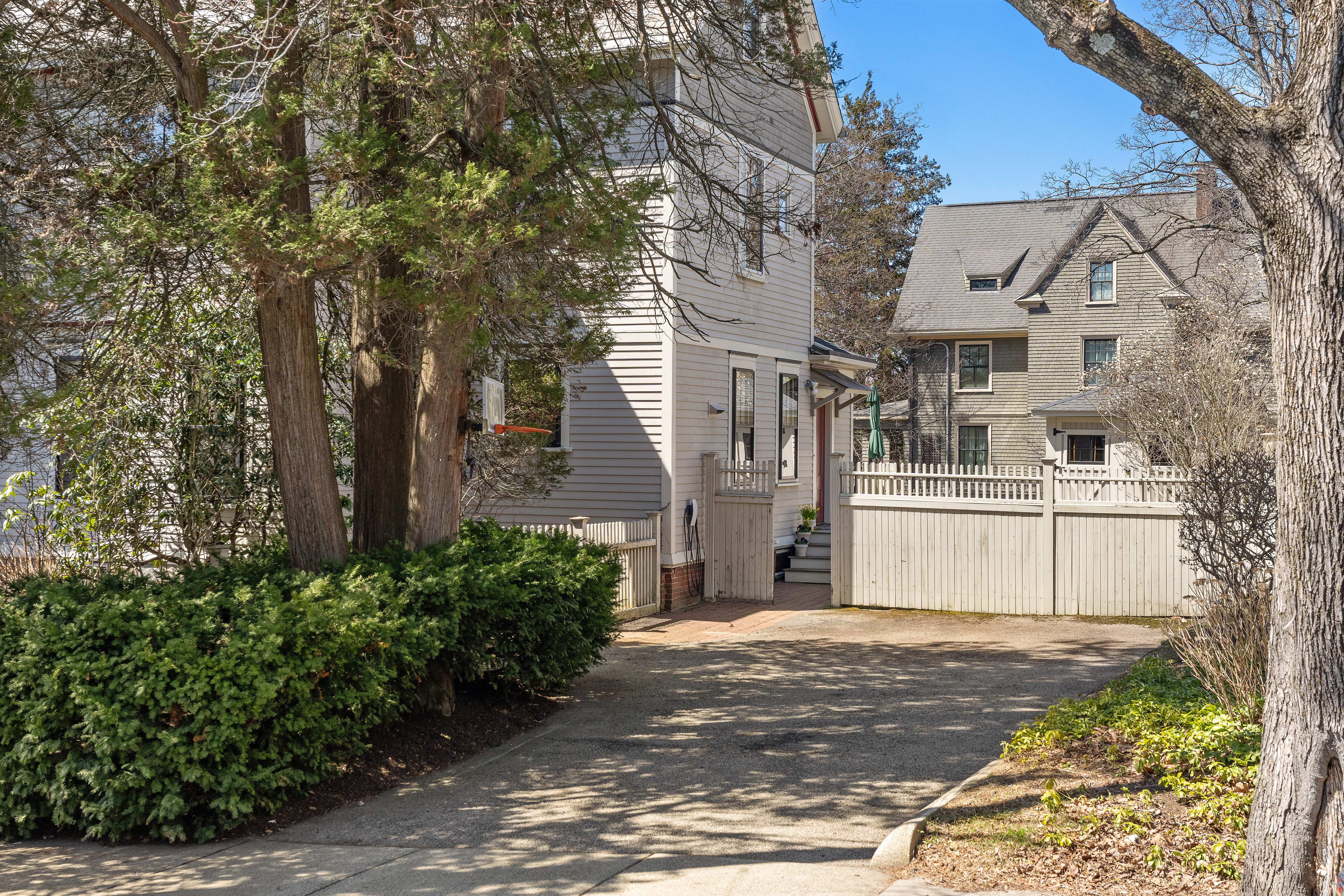  23 Columbia Street, Watertown, MA, 02472 - 物件實景