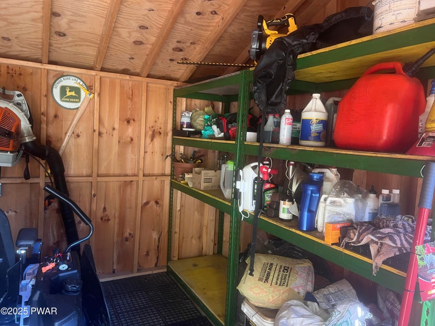 Milford, Pennsylvania, 18337, United States, 3 Bedrooms Bedrooms, ,3 BathroomsBathrooms,Residential,For Sale,1981276