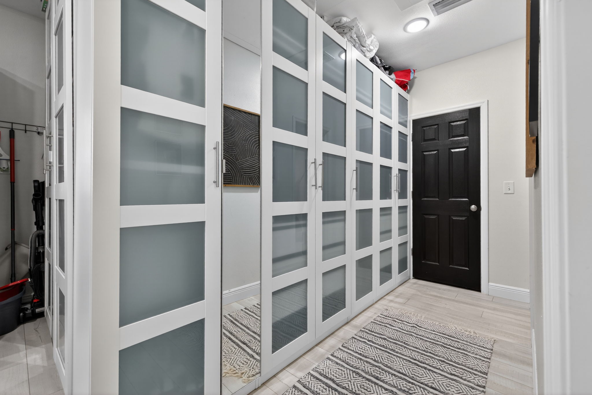 Tampa, Florida, 33615, United States, 4 Bedrooms Bedrooms, ,4 BathroomsBathrooms,Residential,For Sale,2005778