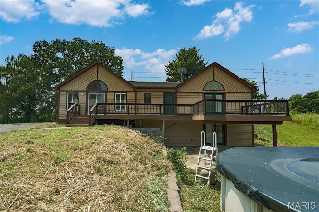 Edwardsville, Illinois, 62025, United States, 5 Bedrooms Bedrooms, ,4 BathroomsBathrooms,Residential,For Sale,1975622