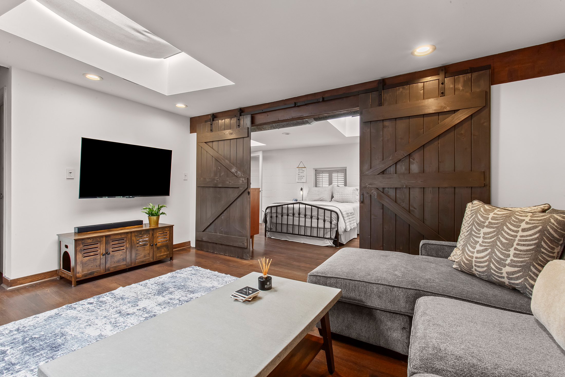  Stunning Loft Living Tucked Away in Candler Park - 物件實景
