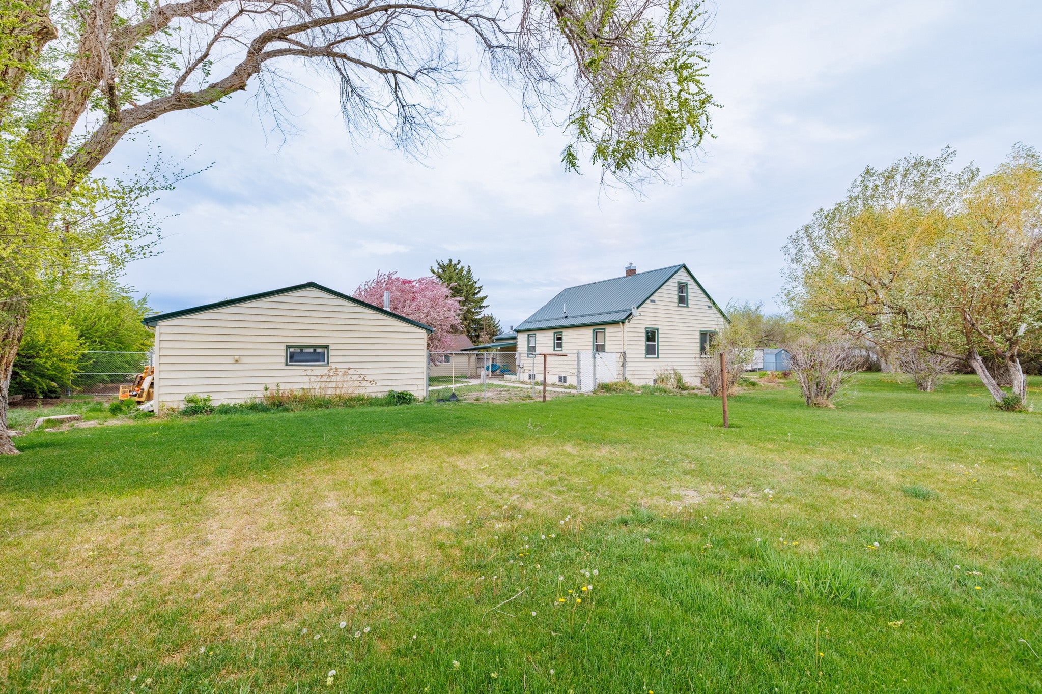 Helena, Montana, 59602, United States, 3 Bedrooms Bedrooms, ,2 BathroomsBathrooms,Residential,For Sale,1837520