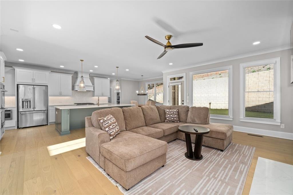Powder Springs, Georgia, 30127, United States, 5 Bedrooms Bedrooms, ,4 BathroomsBathrooms,Residential,For Sale,1837937