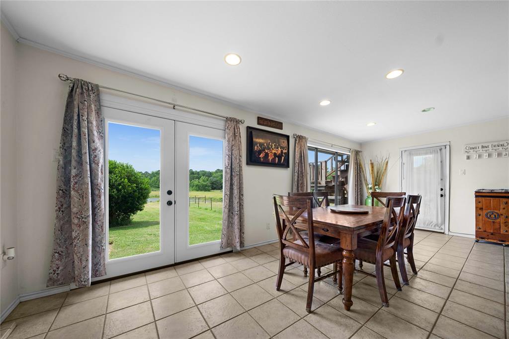 Jacksonville, Texas, 75766, United States, 6 Bedrooms Bedrooms, ,4 BathroomsBathrooms,Residential,For Sale,1992148