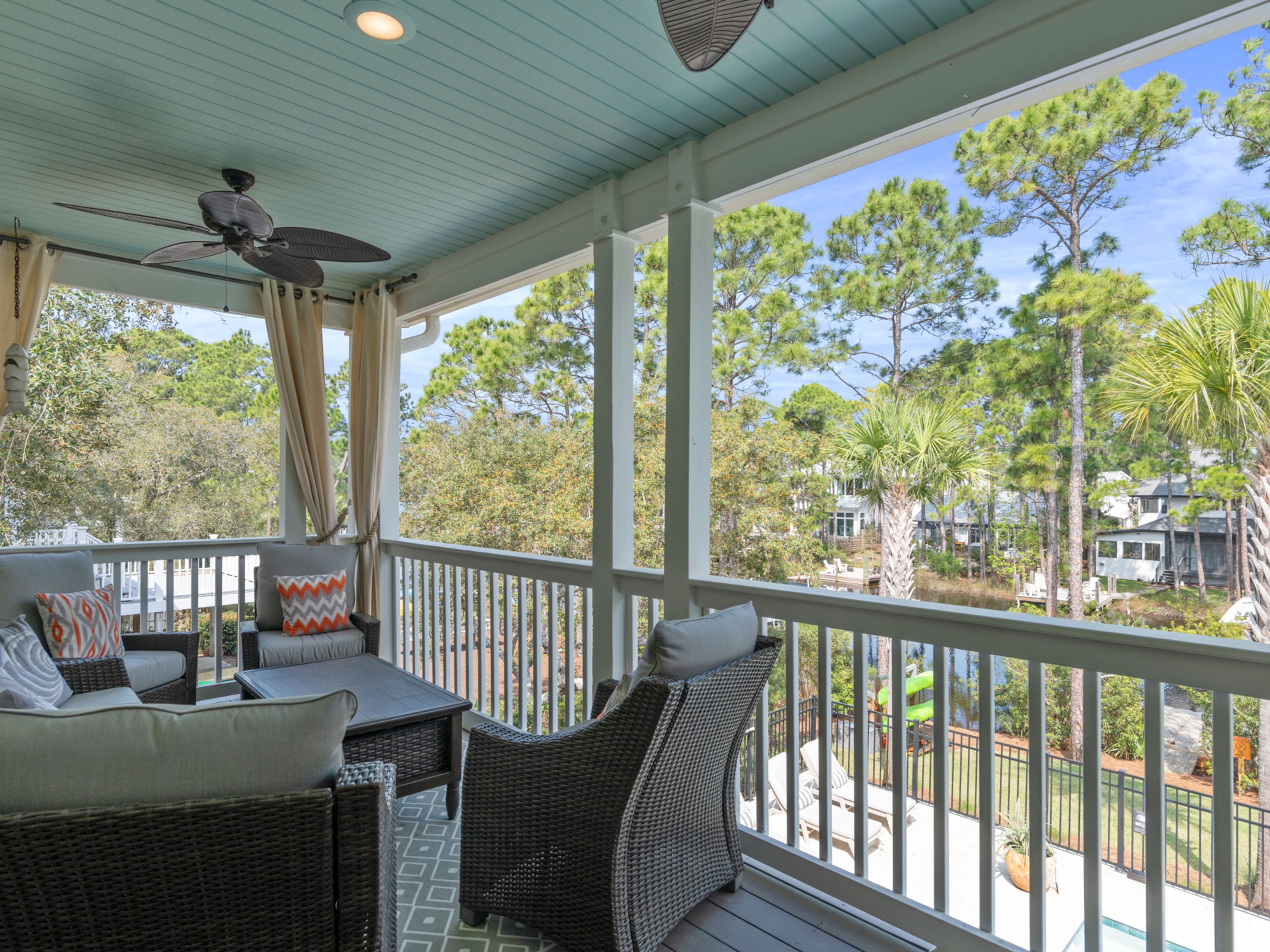  Lakefront Beach Retreat With Pool, Dock And Elevator - 物件實景
