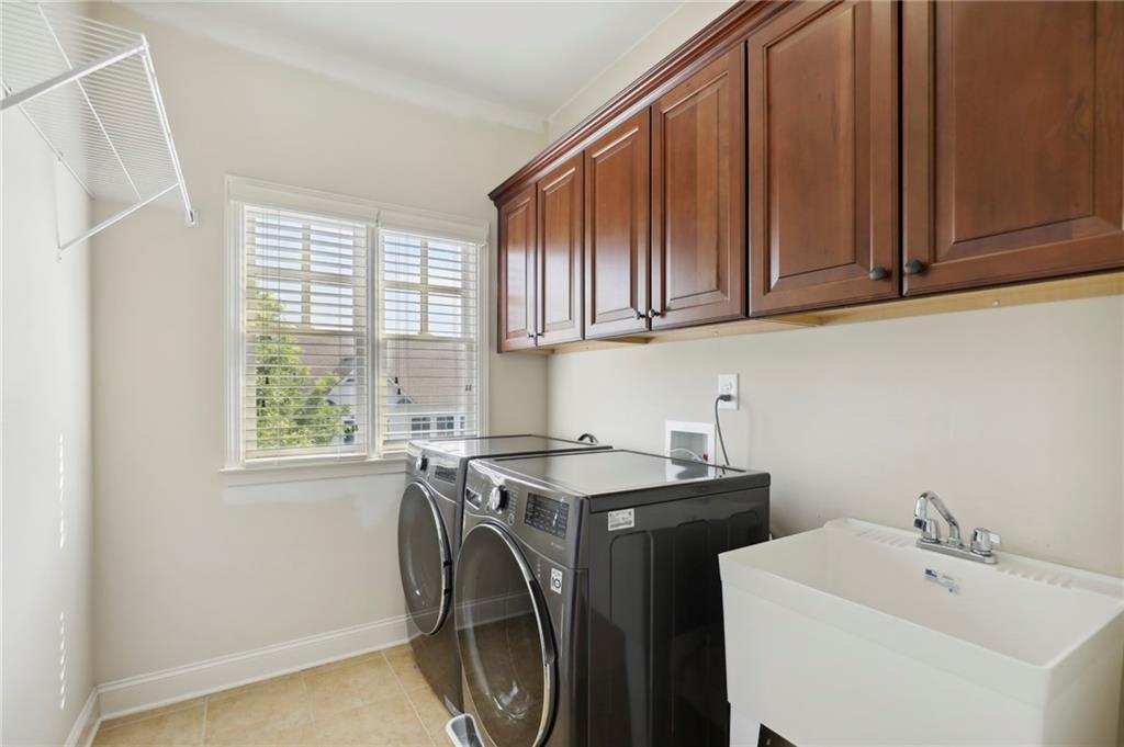 681 Dunbrody Drive, Milton, Georgia, 30004, United States, 5 Bedrooms Bedrooms, ,5 BathroomsBathrooms,Residential,For Sale,681 Dunbrody Drive,1110877