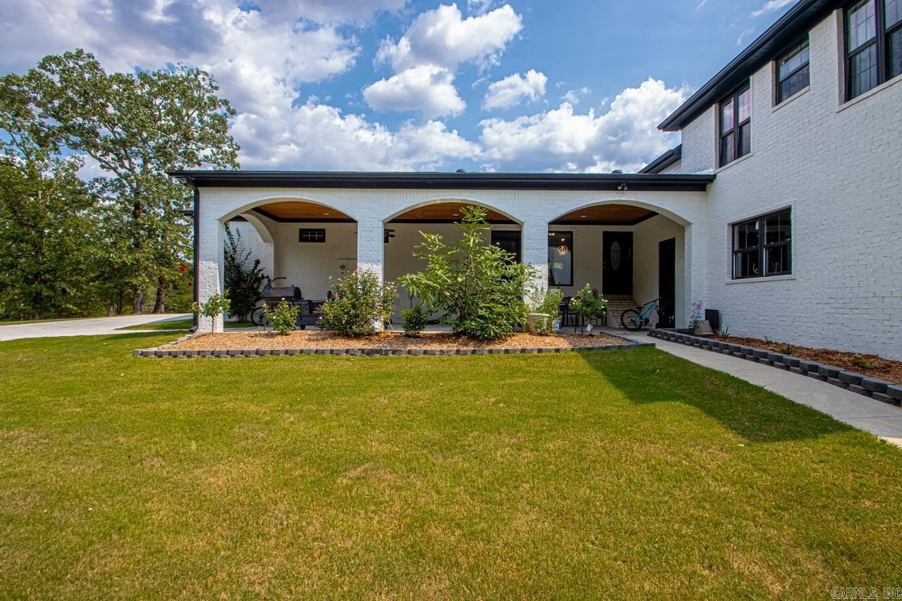 Lonsdale, Arkansas, 72087, United States, 4 Bedrooms Bedrooms, ,4 BathroomsBathrooms,Residential,For Sale,1974688