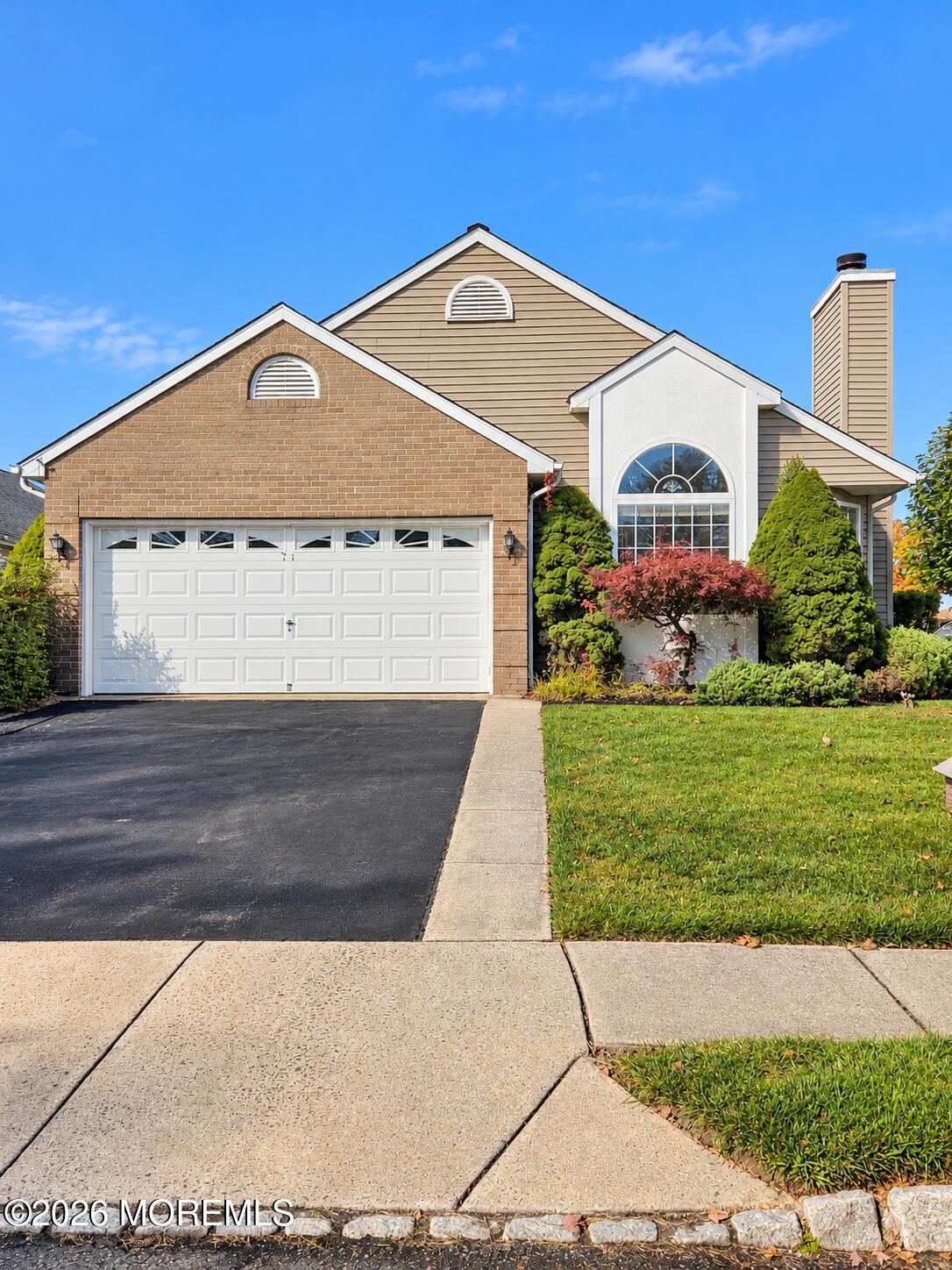Canterbury Ln, Toms River, NJ 08757