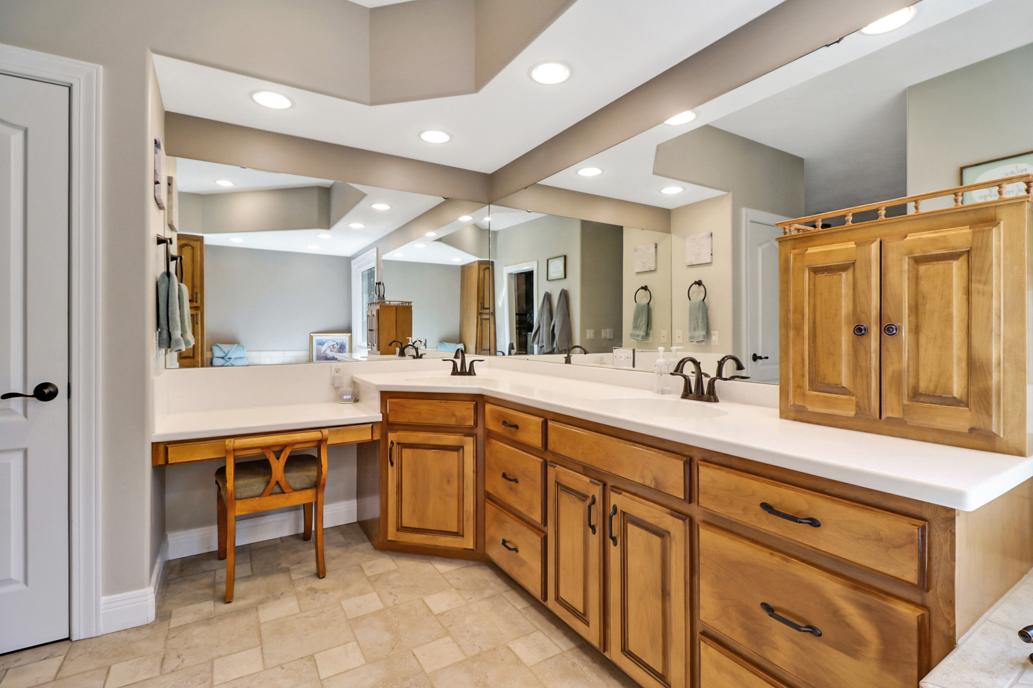 Crossville, Tennessee, 38558, United States, 4 Bedrooms Bedrooms, ,3 BathroomsBathrooms,Residential,For Sale,1976801