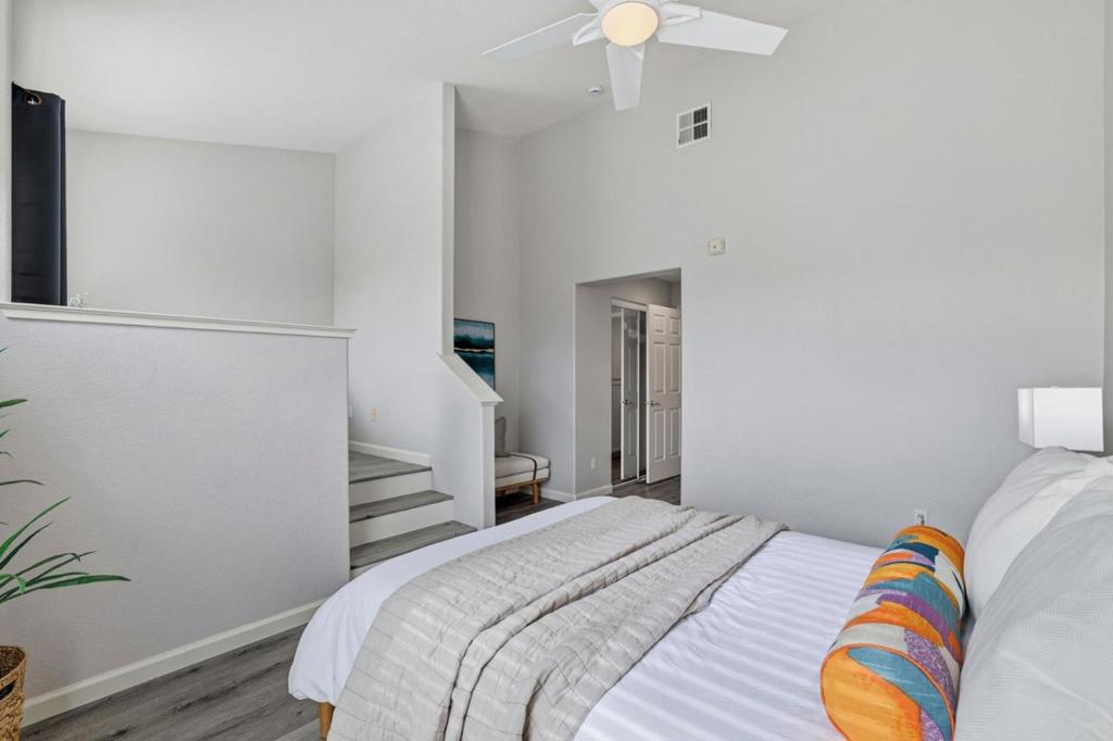 San Jose, California, 95136, United States, 2 Bedrooms Bedrooms, ,3 BathroomsBathrooms,Residential,For Sale,1987306