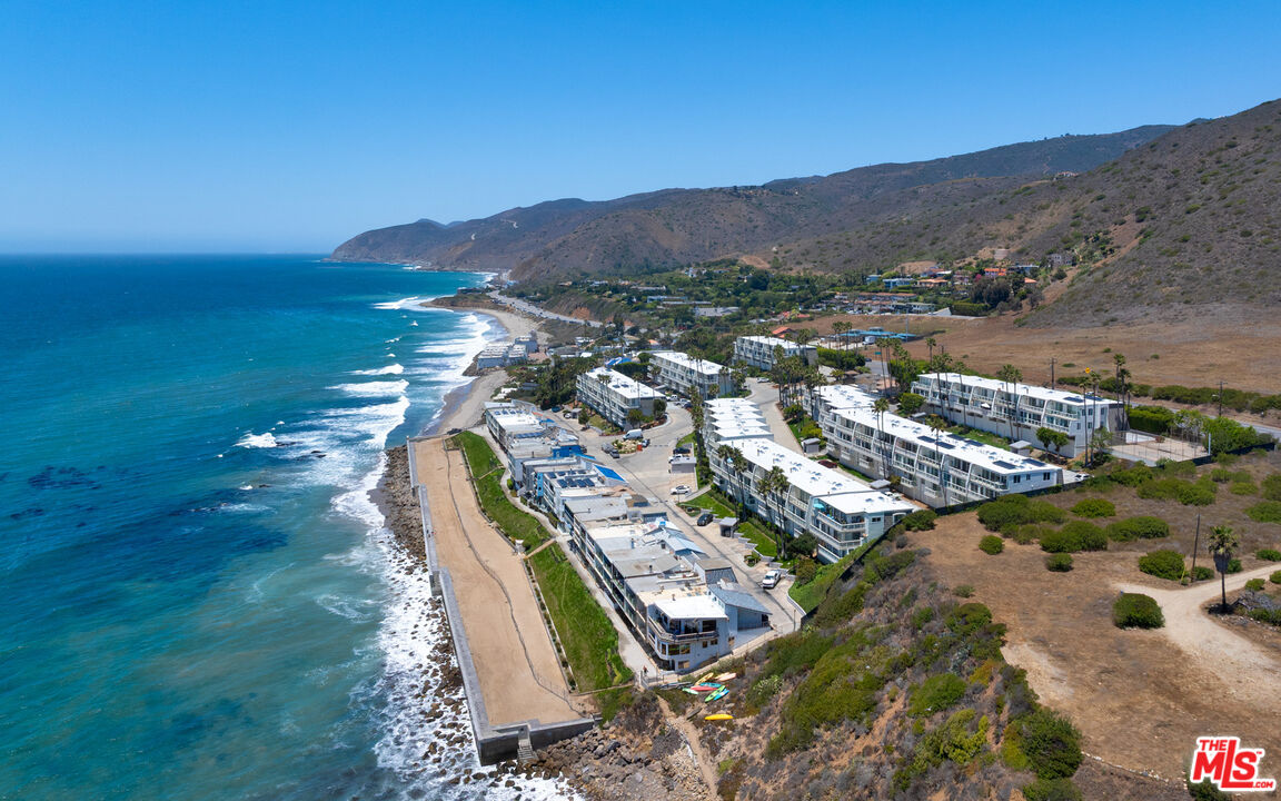 Malibu, California, 90265, United States, 2 Bedrooms Bedrooms, ,2 BathroomsBathrooms,Residential,For Sale,1896546