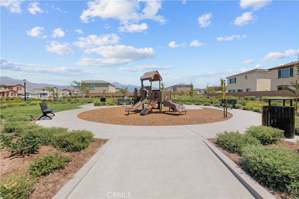 Redlands, California, 92374, United States, 3 Bedrooms Bedrooms, ,3 BathroomsBathrooms,Residential,For Sale,1910468