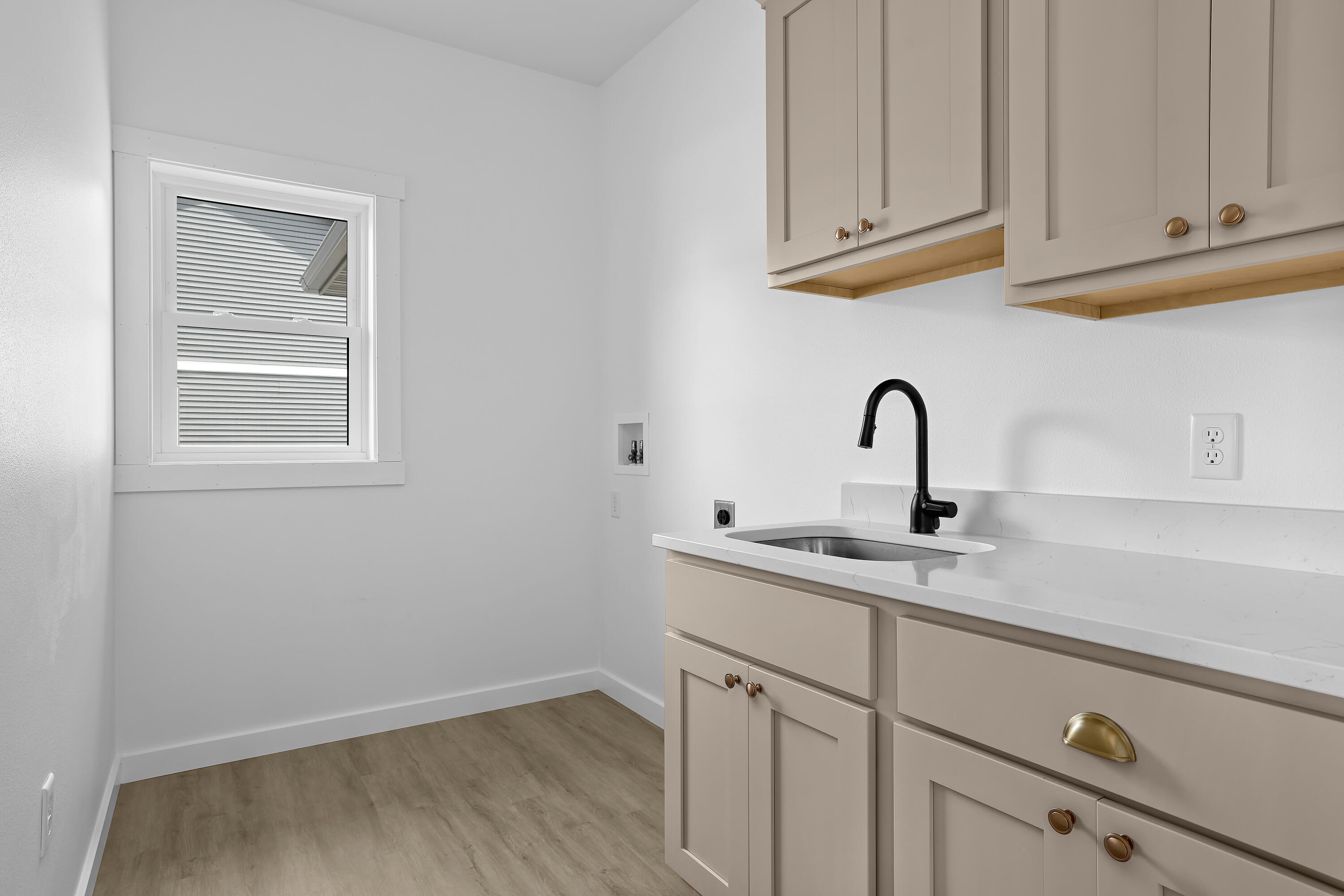 Holmen, Wisconsin, 54636, United States, 3 Bedrooms Bedrooms, ,2 BathroomsBathrooms,Residential,For Sale,1779685