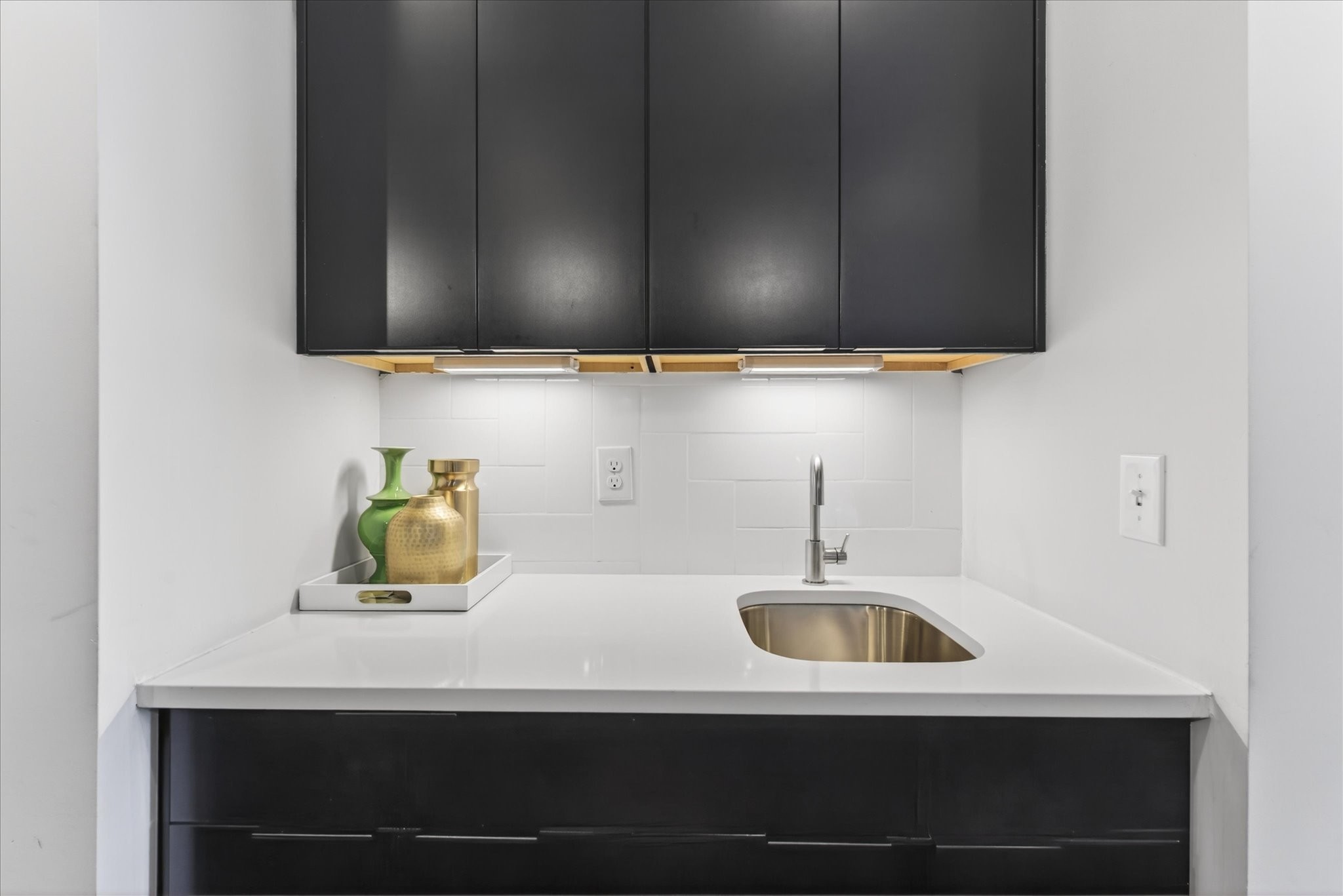 Nashville, Tennessee, 37209, United States, 4 Bedrooms Bedrooms, ,4 BathroomsBathrooms,Residential,For Sale,2005677