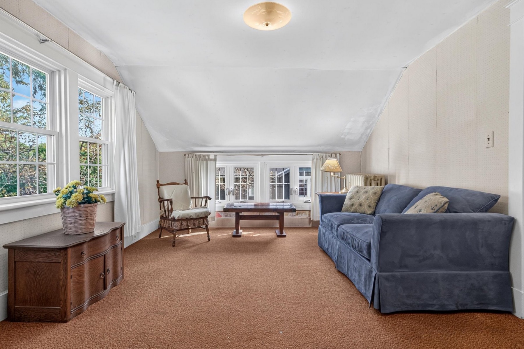  124 Bellevue Avenue - 物件實景