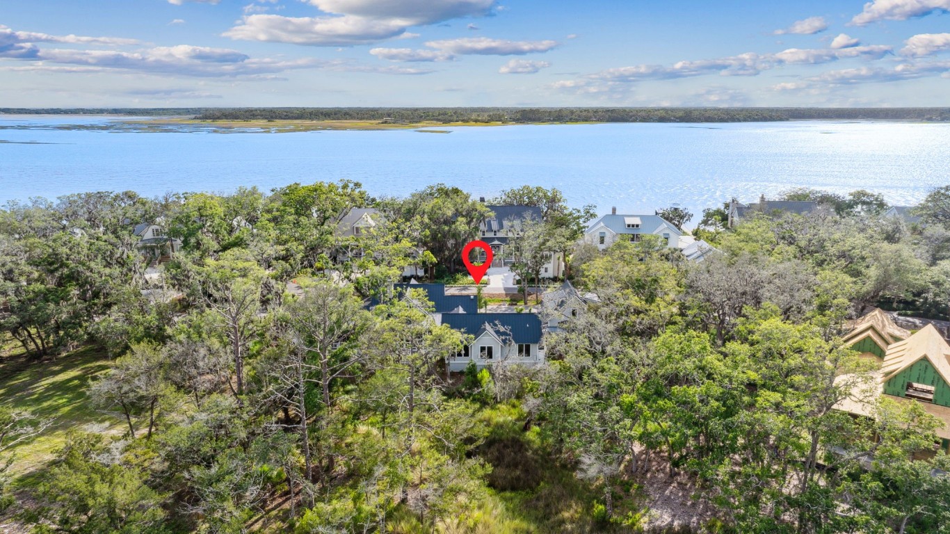 Fernandina Beach, Florida, 32034, United States, 5 Bedrooms Bedrooms, ,4 BathroomsBathrooms,Residential,For Sale,1983065