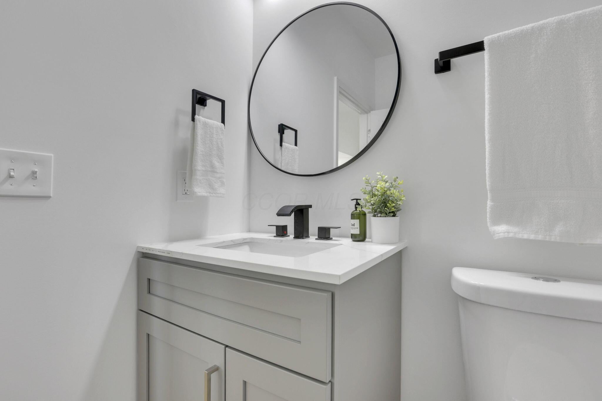 Grove City, Ohio, 43123, United States, 5 Bedrooms Bedrooms, ,4 BathroomsBathrooms,Residential,For Sale,1976085