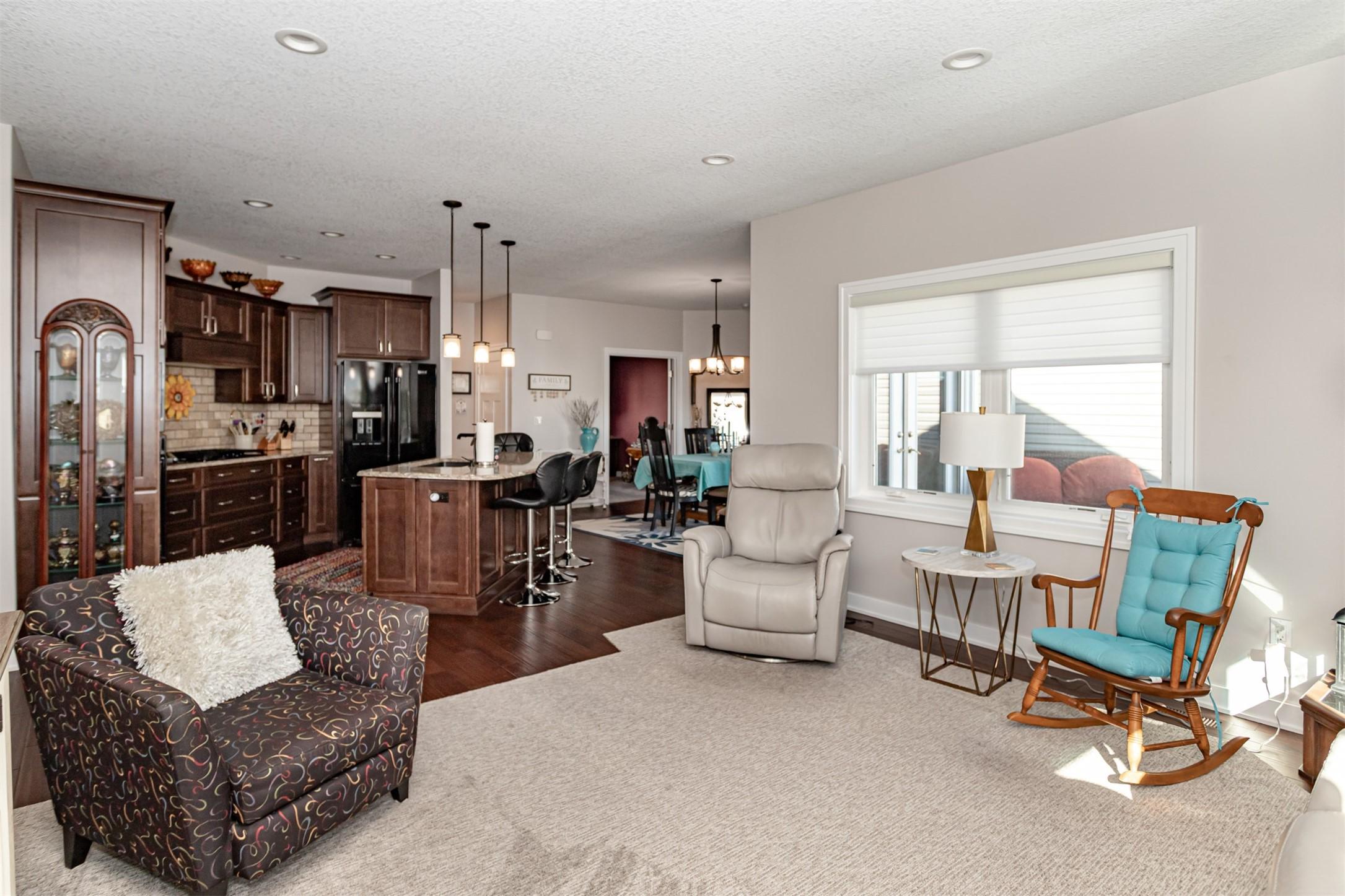 Huxley, Iowa, 50124, United States, 3 Bedrooms Bedrooms, ,4 BathroomsBathrooms,Residential,For Sale,1975507