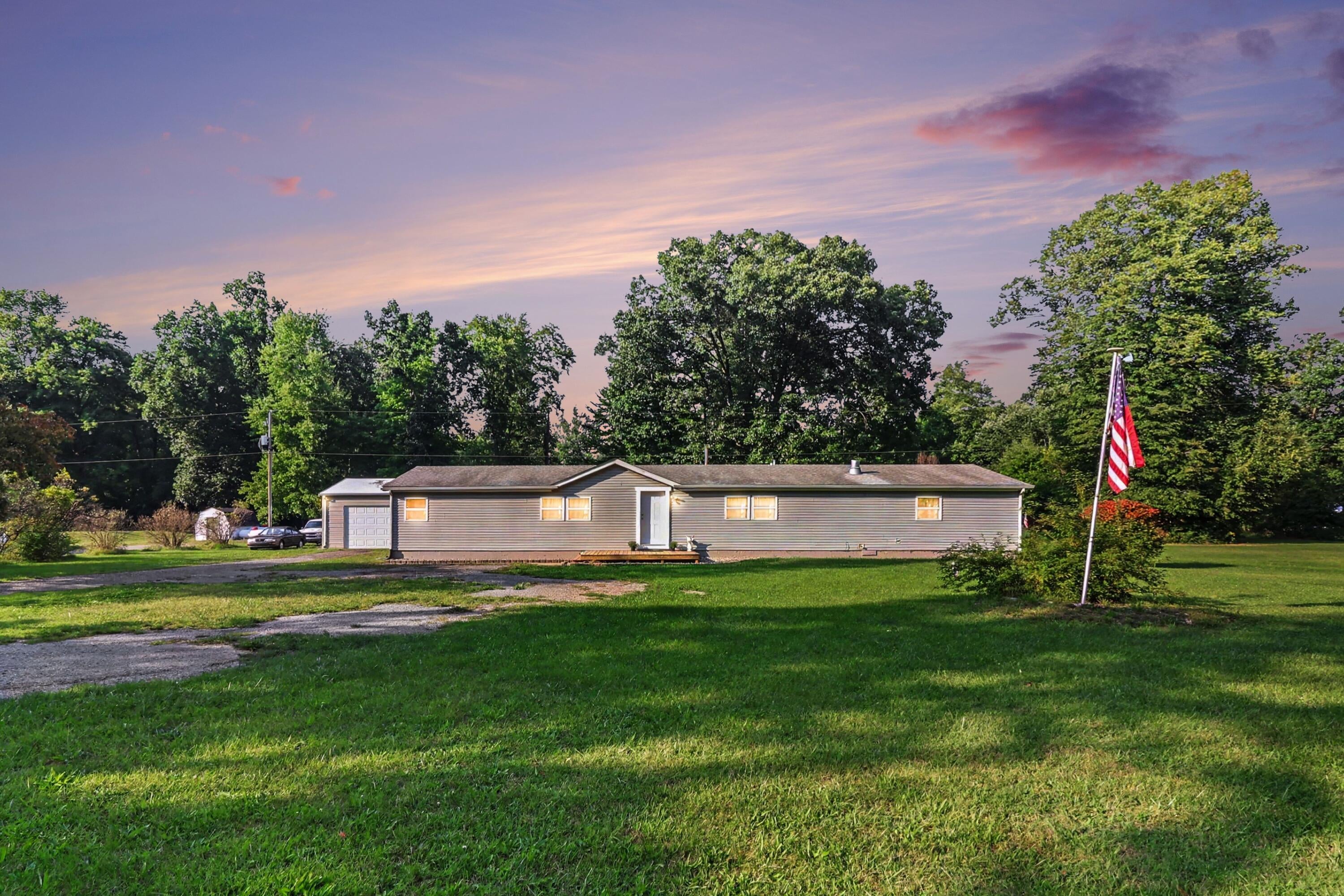 Austin Rd, Jackson, MI 49201