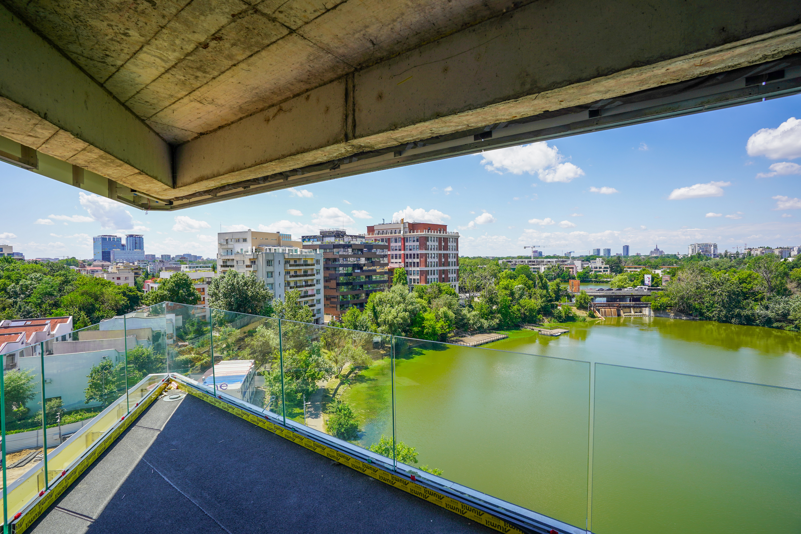  Lakefront Duplex Penthouse with a Panoramic Terrace on Lake Floreasca - 物件實景