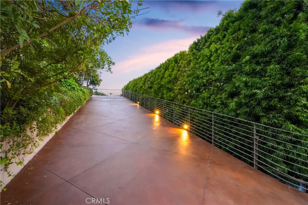 Laguna Beach, California, 92651, United States, 5 Bedrooms Bedrooms, ,6 BathroomsBathrooms,Residential,For Sale,1908512