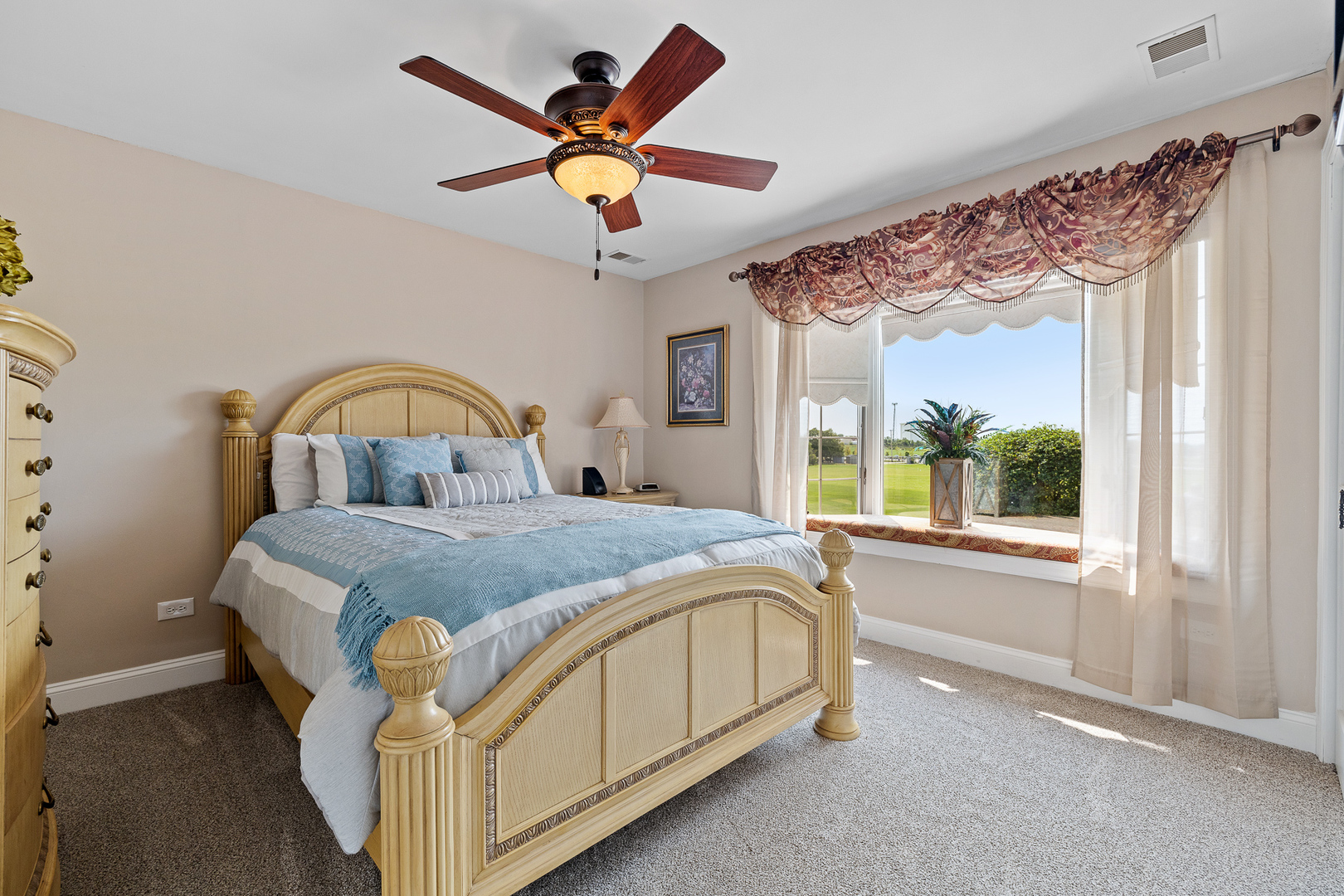 Homer Glen, Illinois, 60491, United States, 4 Bedrooms Bedrooms, ,5 BathroomsBathrooms,Residential,For Sale,1940252