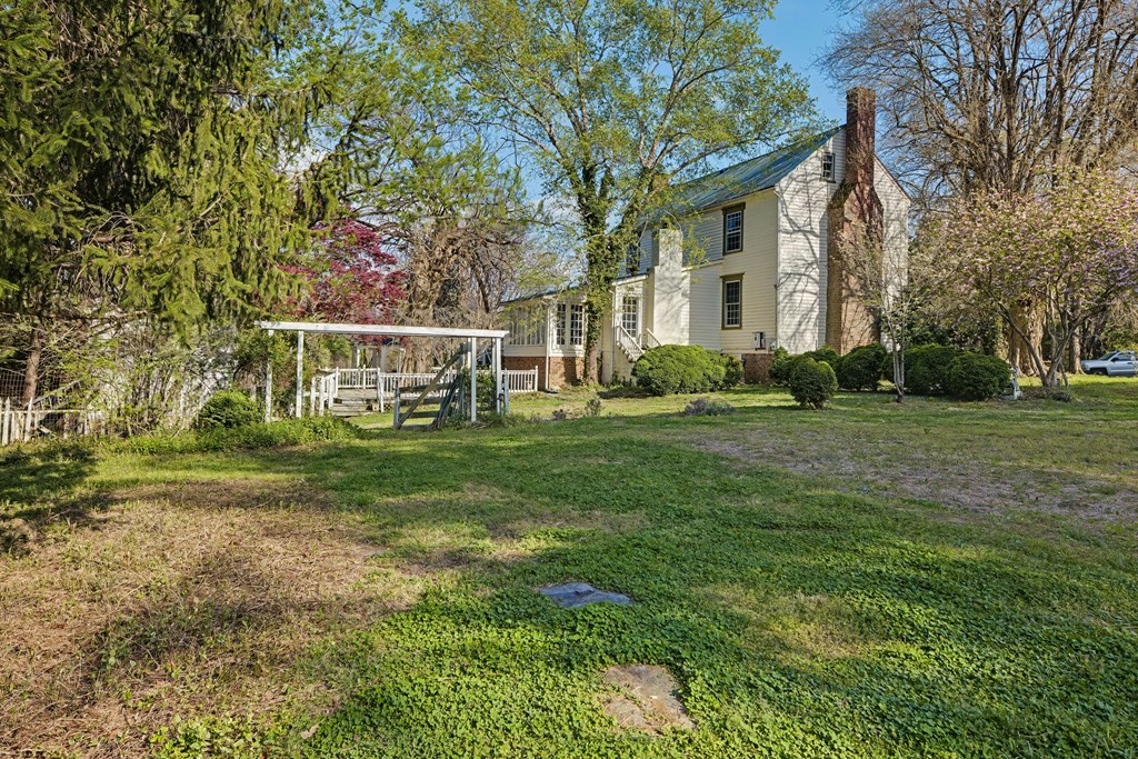 Buffalo Junction, Virginia, 24529, United States, 4 Bedrooms Bedrooms, ,2 BathroomsBathrooms,Residential,For Sale,2033576