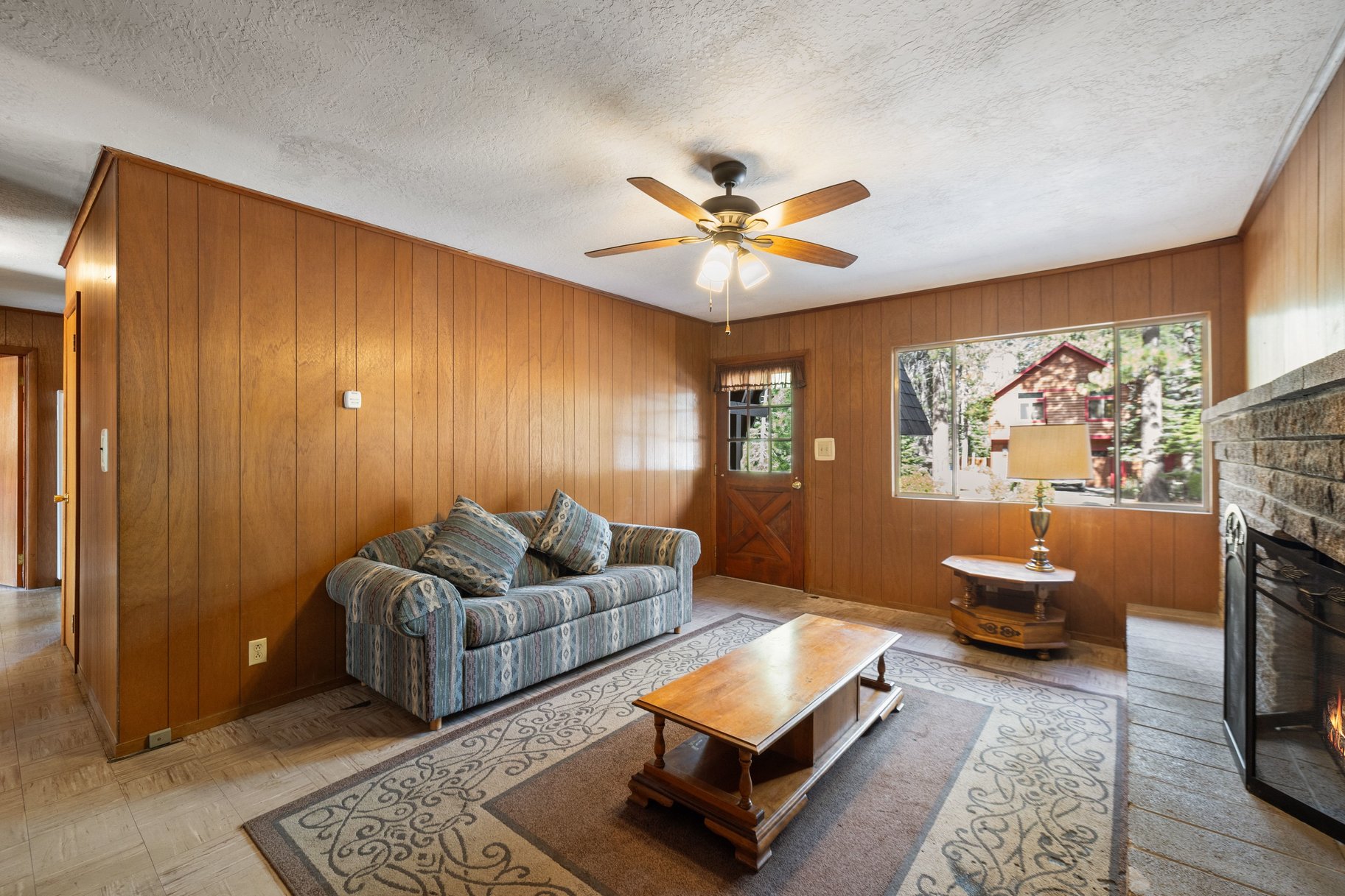  Charming Tahoe Cabin Beside Forest Service Land—Your Mountain Getaway Awaits - 物件實景