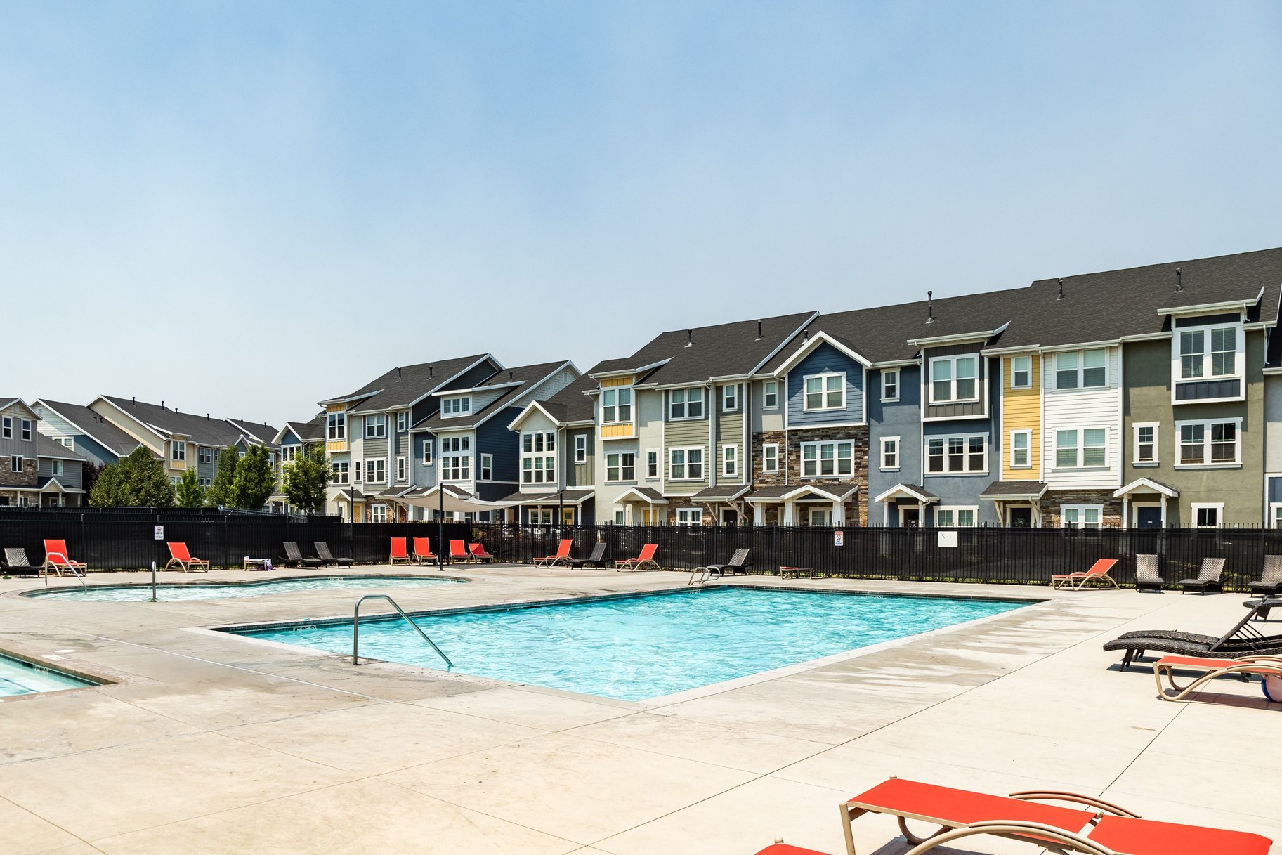 Effortless Vineyard Living in a Prime Poolside Setting - 物件實景