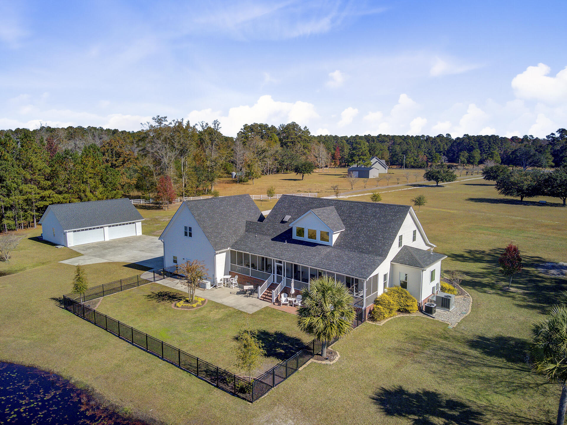 Cross, South Carolina, 29436, United States, 4 Bedrooms Bedrooms, ,3 BathroomsBathrooms,Residential,For Sale,1992832