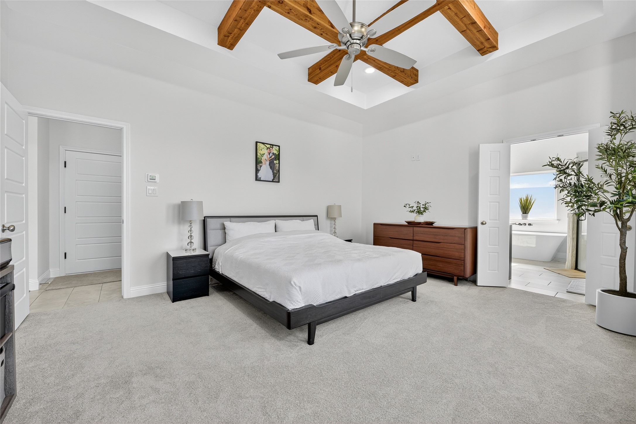 Springtown, Texas, 76082, United States, 4 Bedrooms Bedrooms, ,3 BathroomsBathrooms,Residential,For Sale,1966278