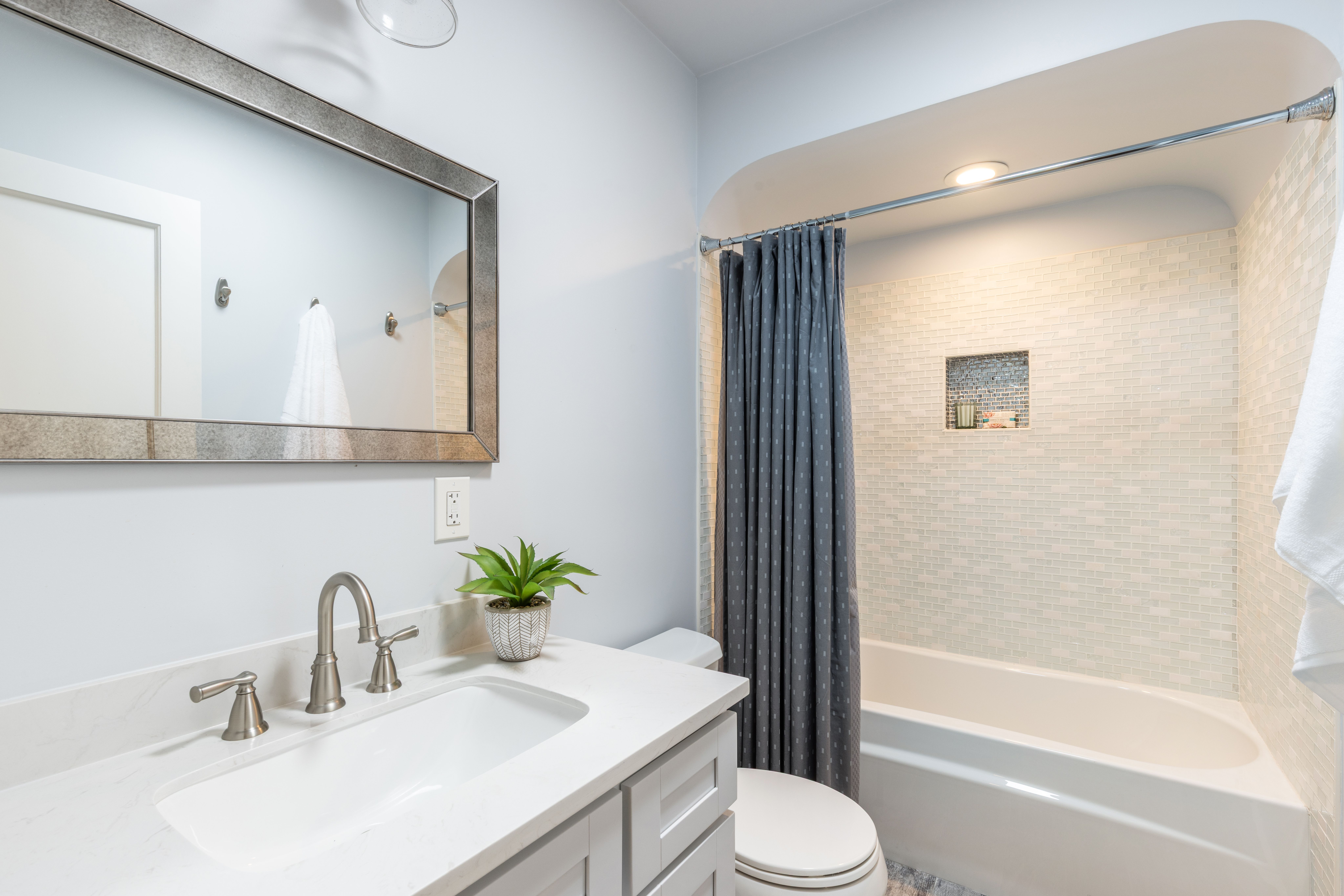  Beatifully Remodeled Devita Home - 物件實景