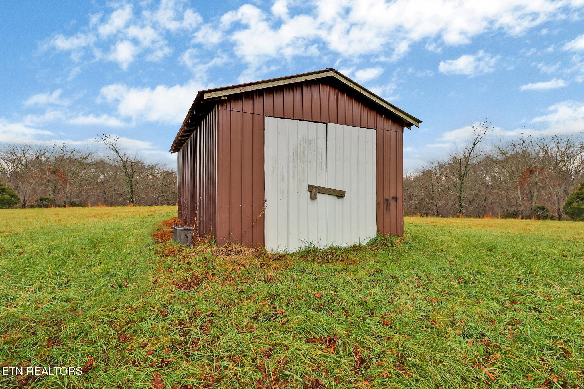 Deer Lodge, Tennessee, 37726, United States, 3 Bedrooms Bedrooms, ,2 BathroomsBathrooms,Residential,For Sale,2006458