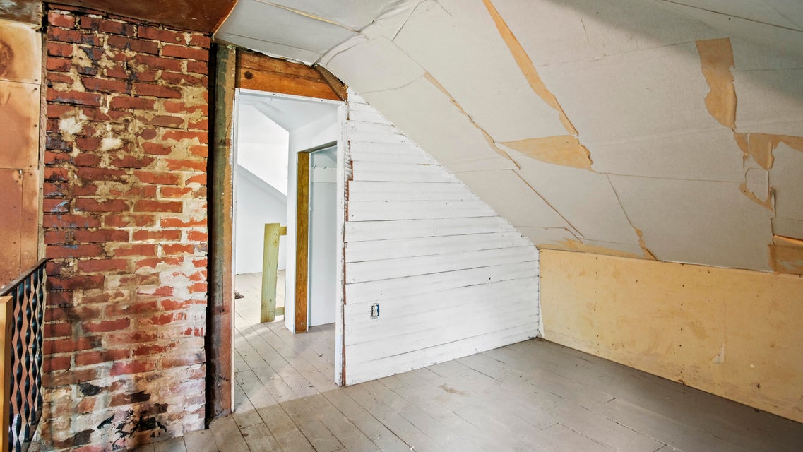 Peace Valley, Missouri, 65788, United States, 5 Bedrooms Bedrooms, ,1 BathroomBathrooms,Residential,For Sale,1980940