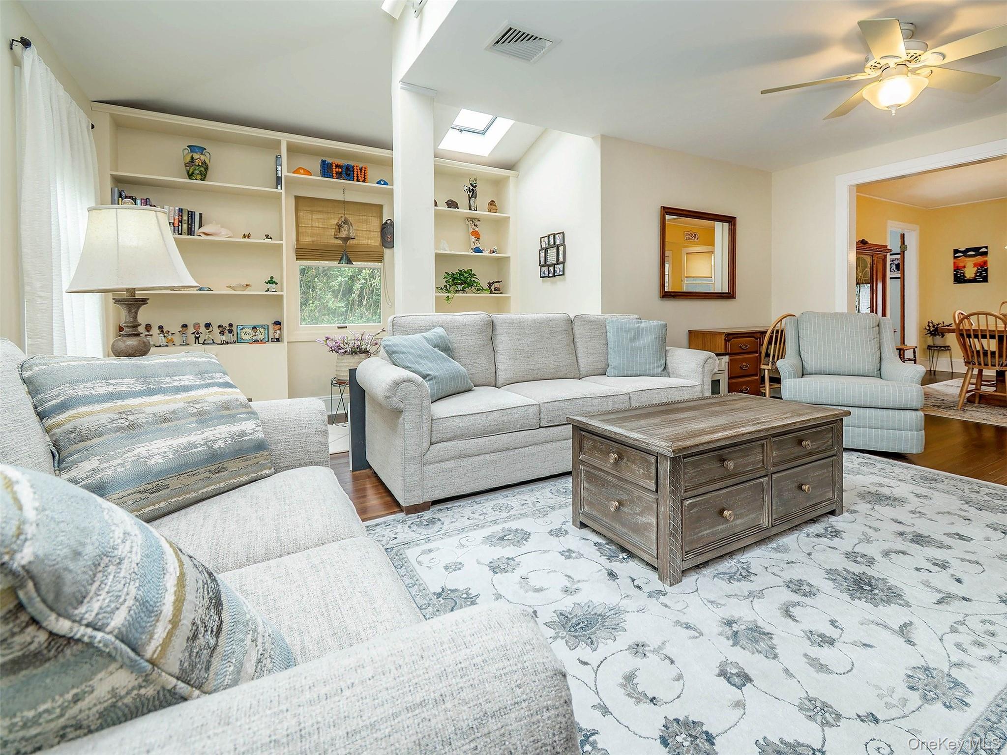  1 Raymond Street, Glen Cove, NY, 11542 - 物件實景