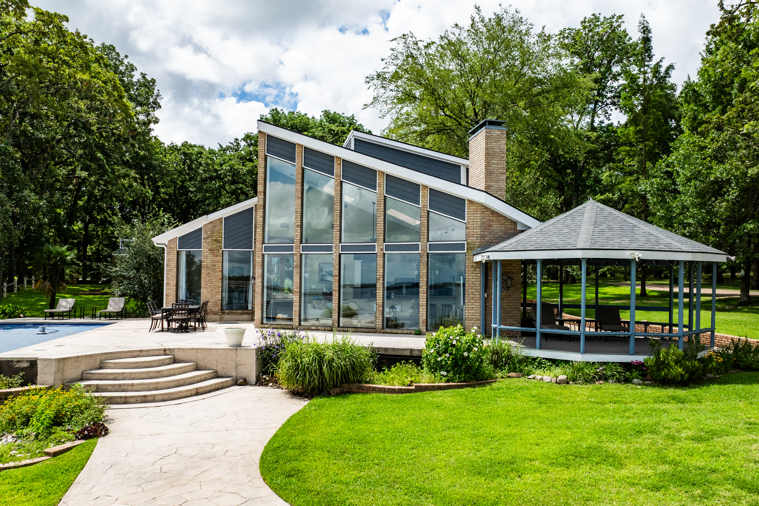  Waterfront Compound on 3.746 Acres at Cedar Creek Lake - 物件實景