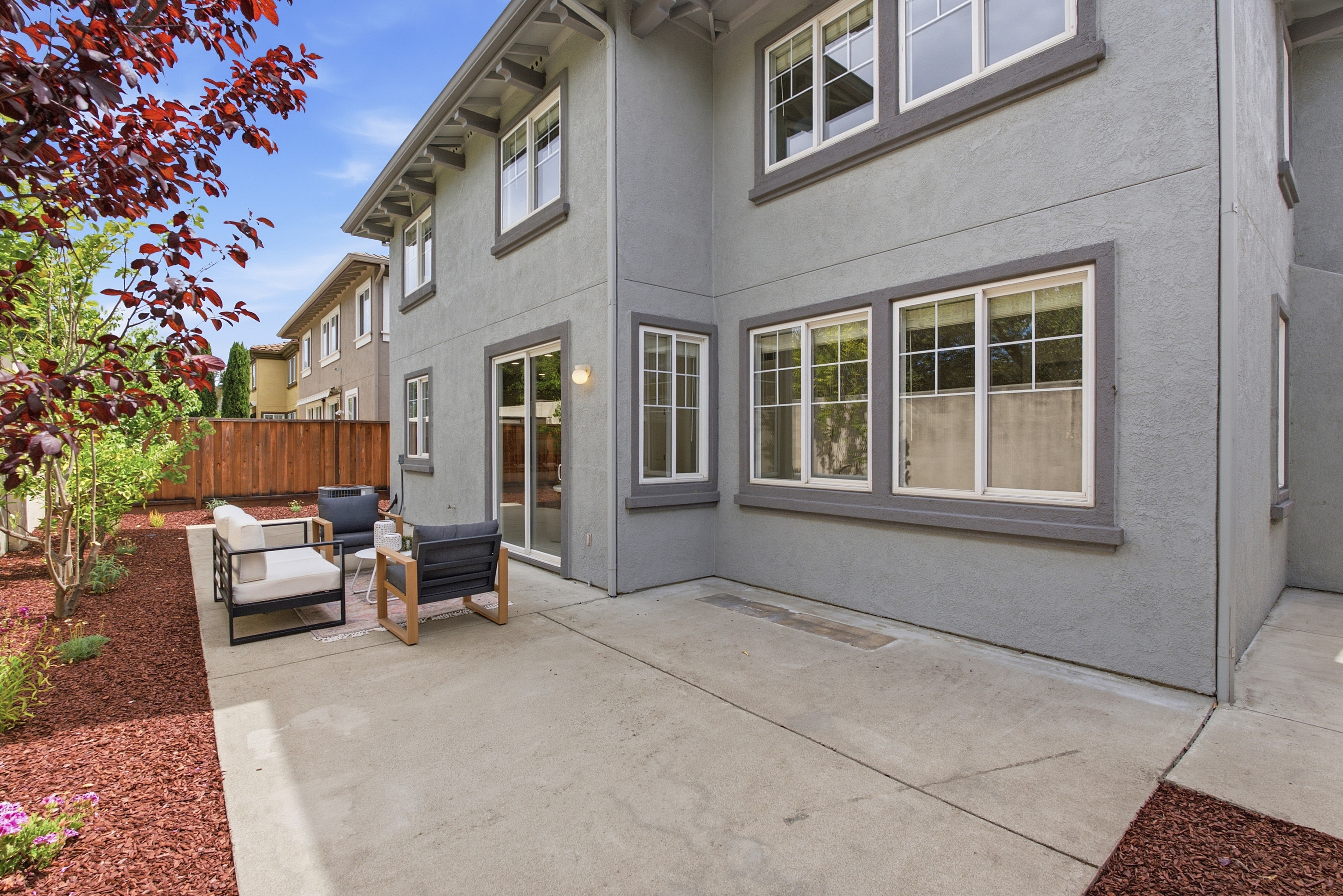  Beautifully Updated Henry Ranch Home with Scenic Views and Modern Comfort - 物件實景