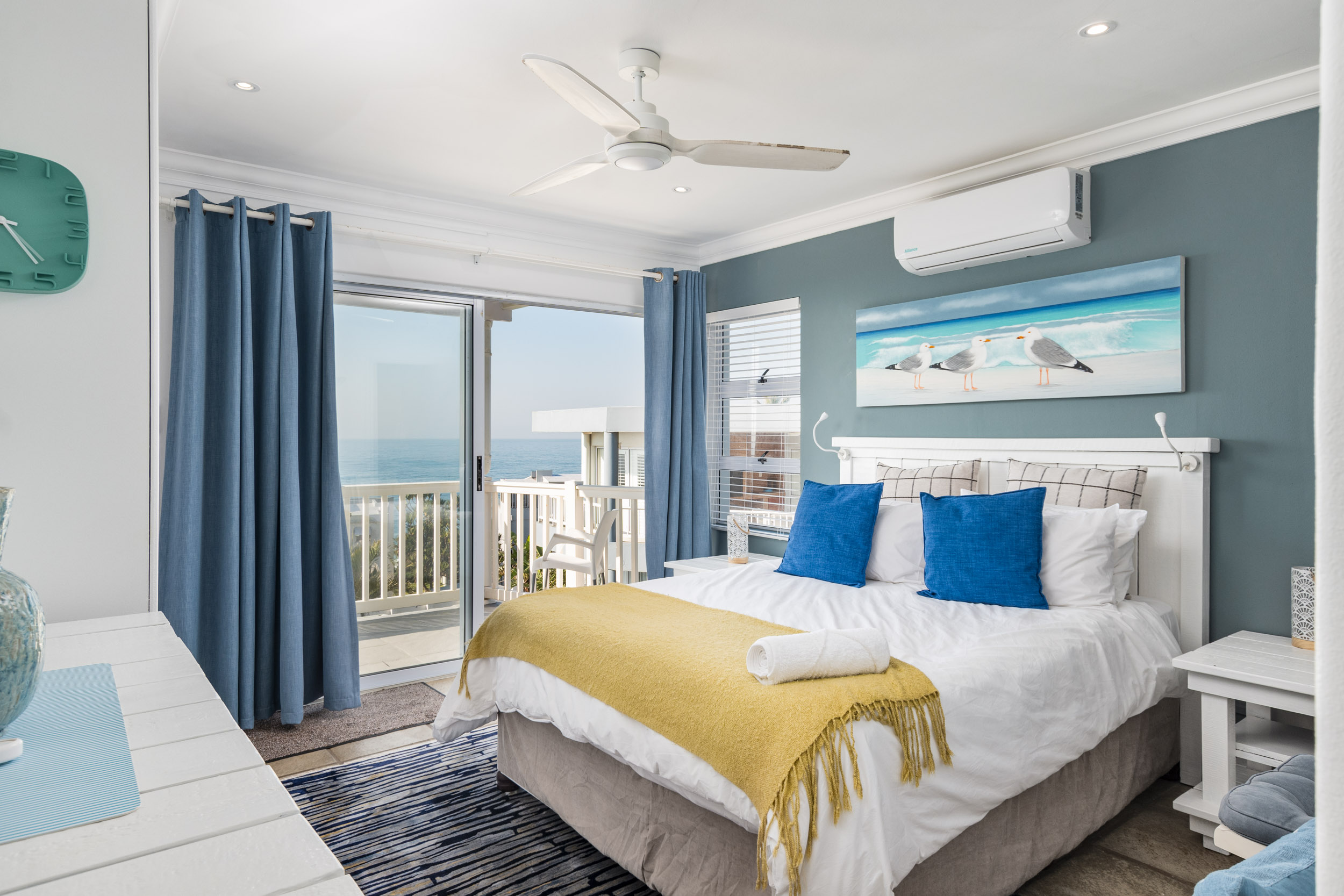  Newly Renovated Coastal Residence with Spectacular Ocean Views in Shaka