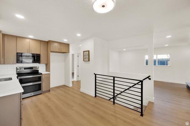 Midvale, Utah, 84047, United States, 4 Bedrooms Bedrooms, ,2 BathroomsBathrooms,Residential,For Sale,1997993