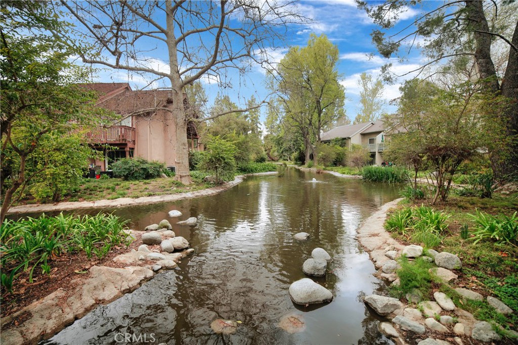 Canoga Park, California, 91303, United States, 2 Bedrooms Bedrooms, ,1 BathroomBathrooms,Residential,For Sale,1934510