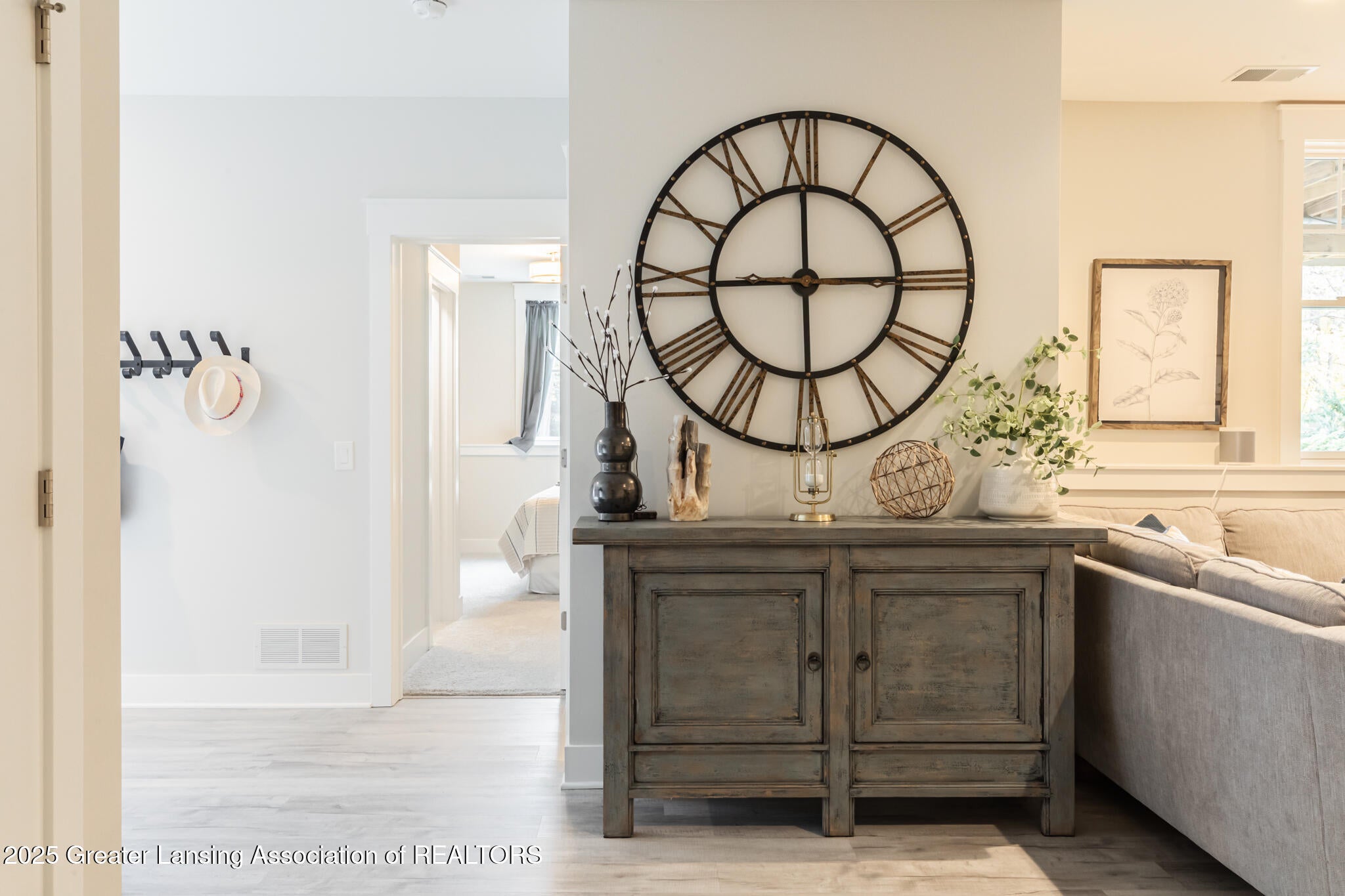 East Lansing, Michigan, 48823, United States, 5 Bedrooms Bedrooms, ,5 BathroomsBathrooms,Residential,For Sale,1987715